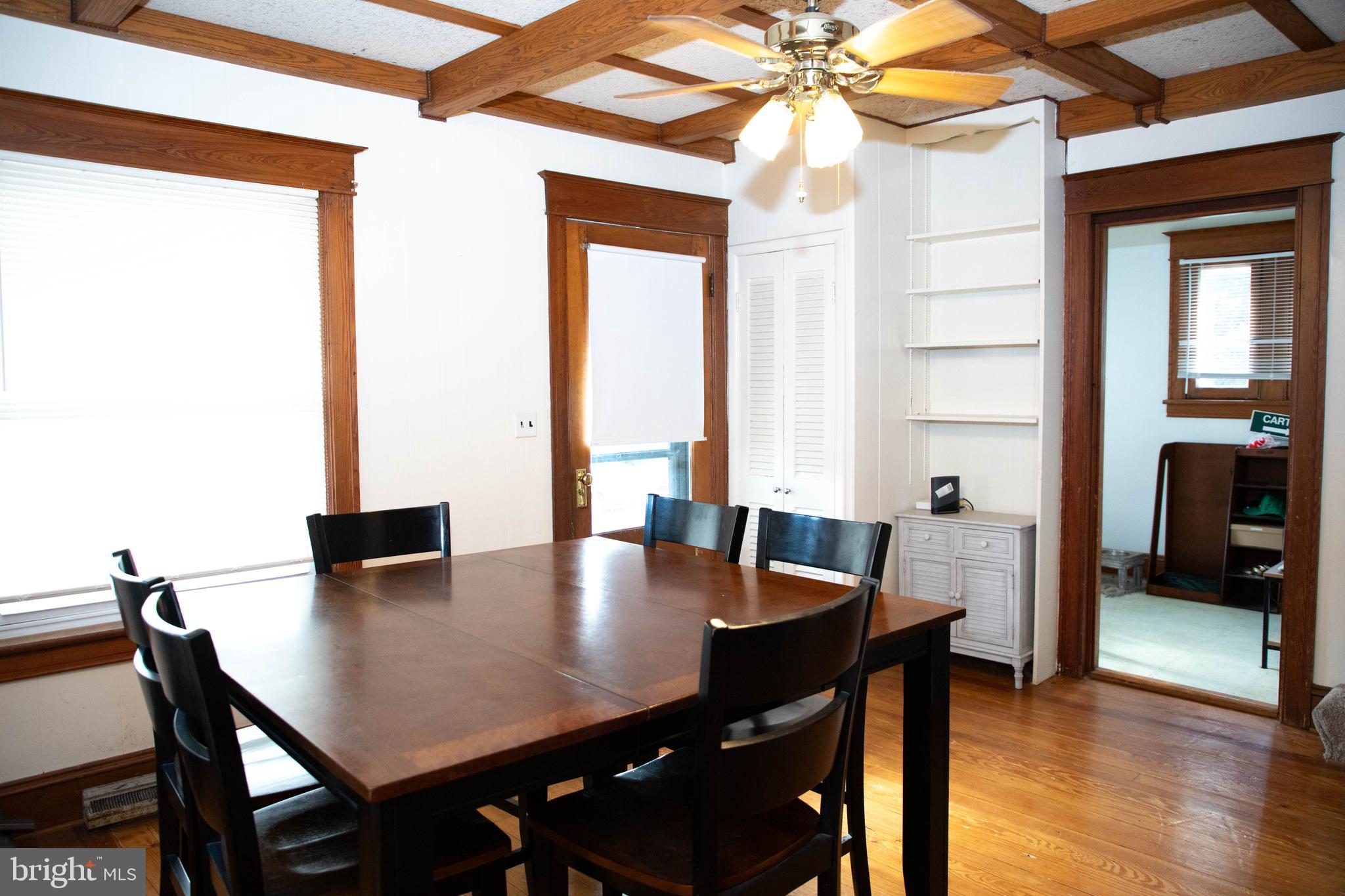 11120 GLENSIDE AVENUE