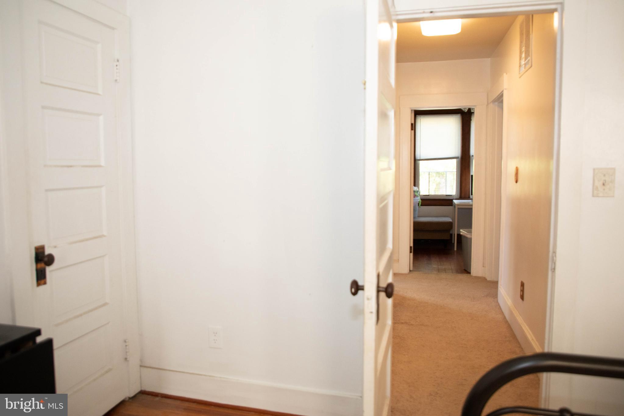 11120 GLENSIDE AVENUE