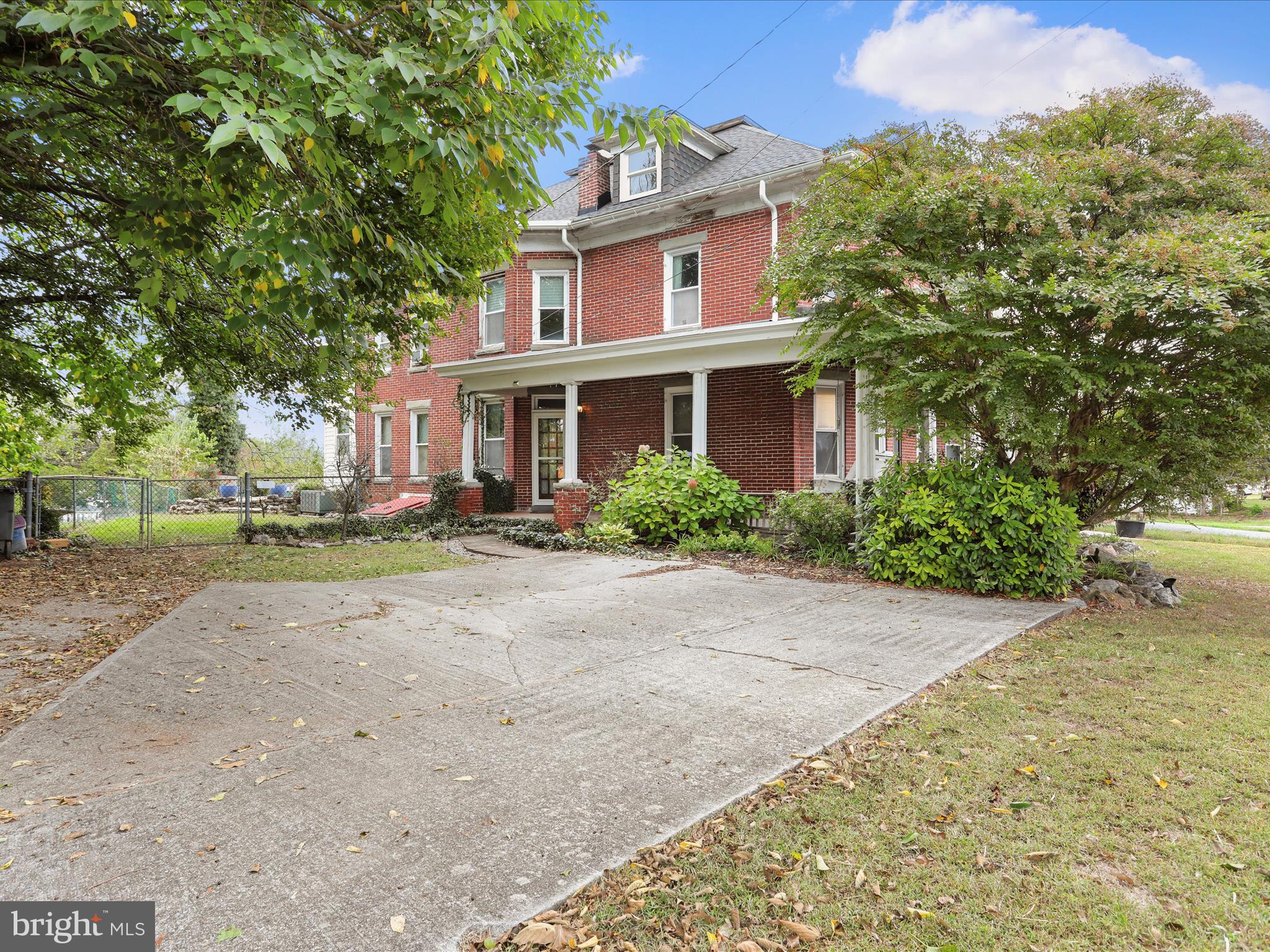 17400 VIRGINIA AVENUE