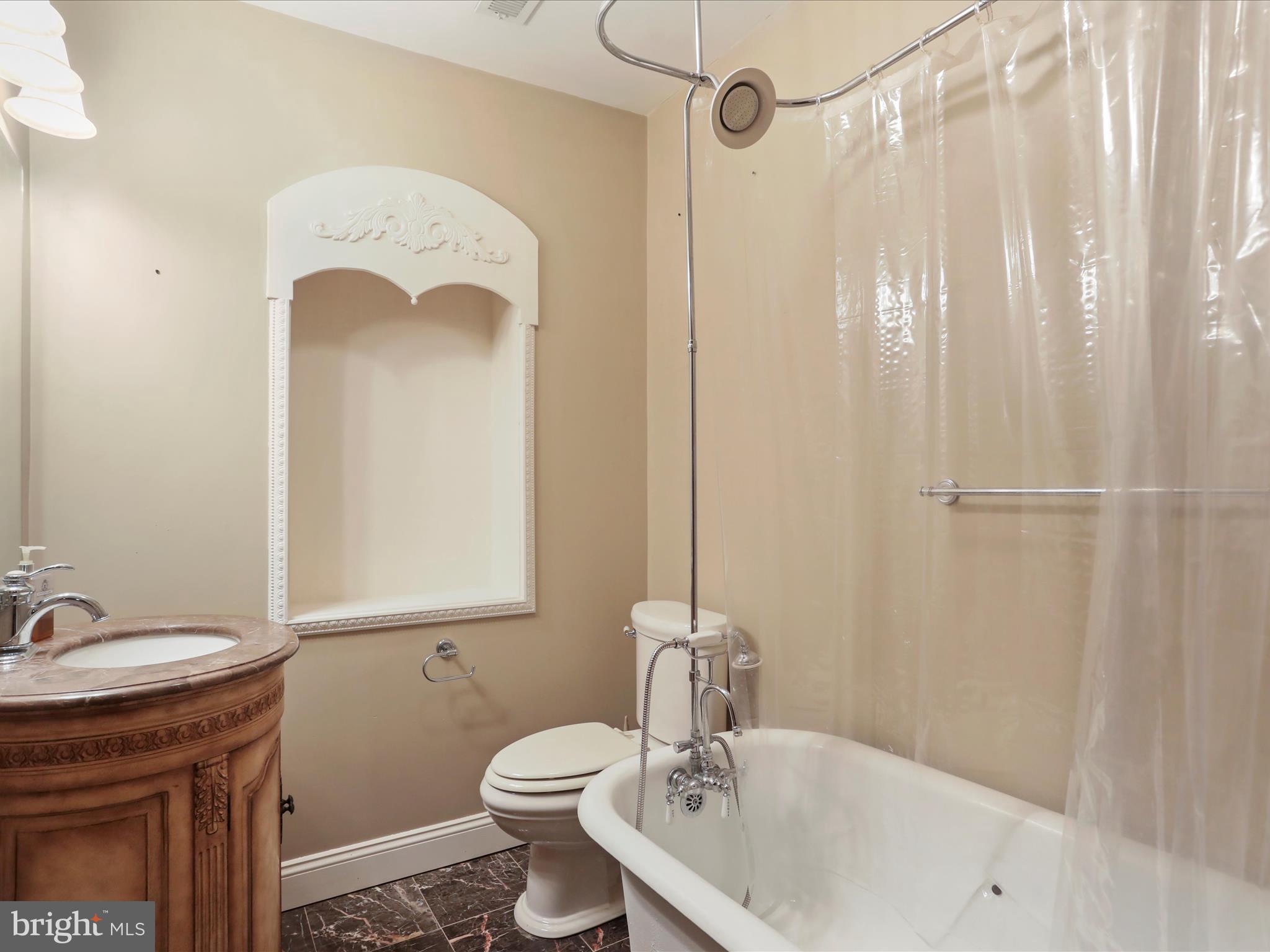 17400 VIRGINIA AVENUE