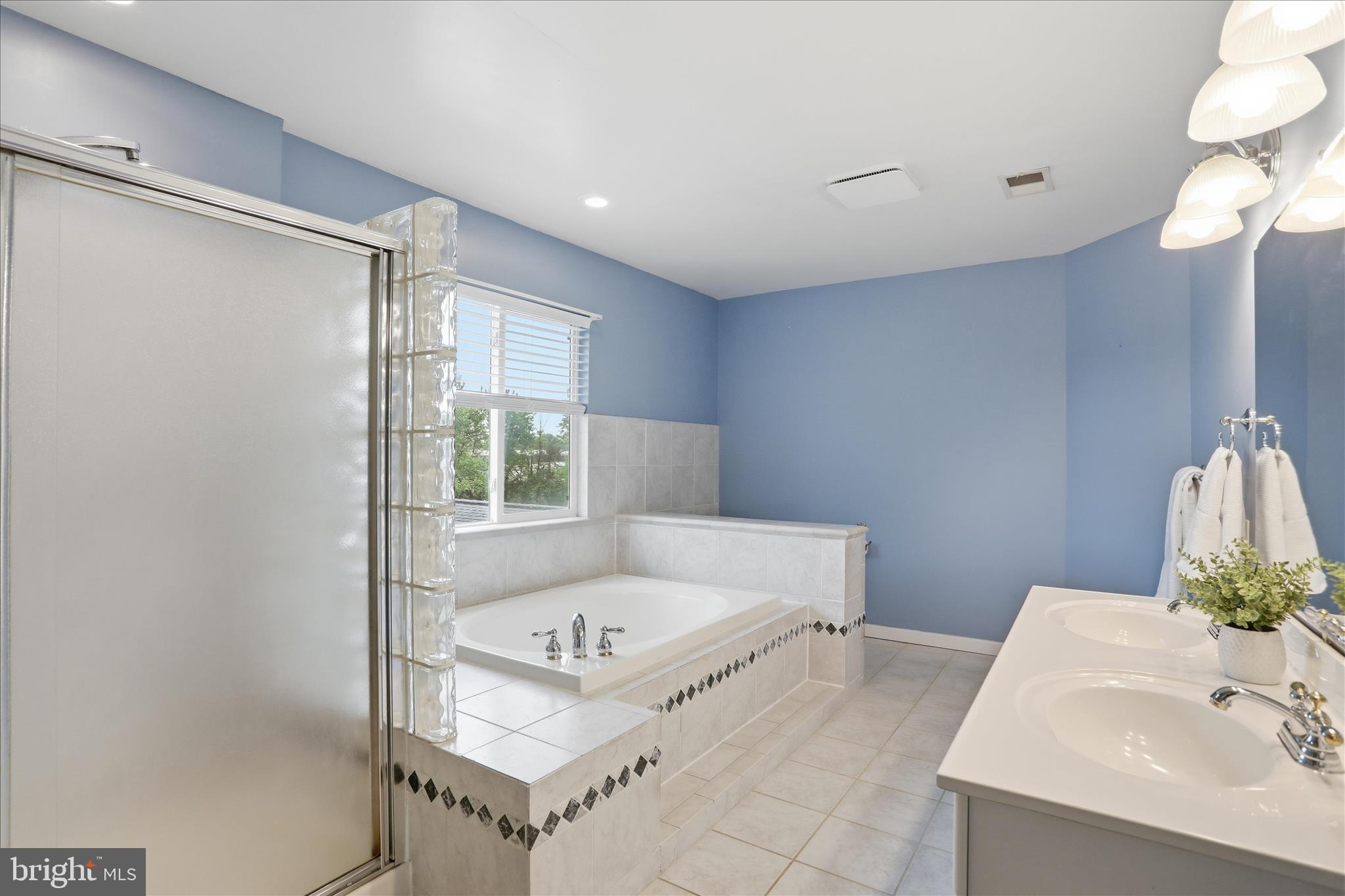 13812 COUNTRYSIDE DRIVE