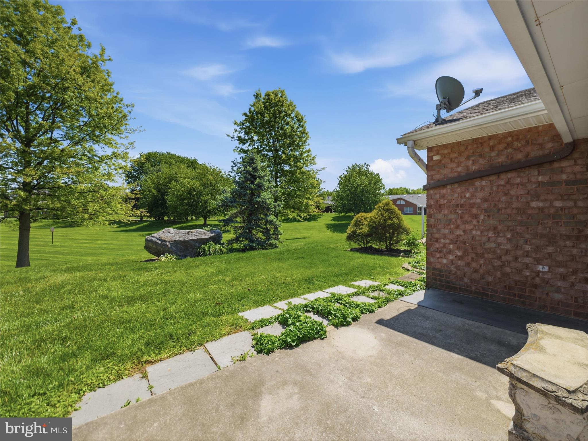 1604 LANGLEY DRIVE