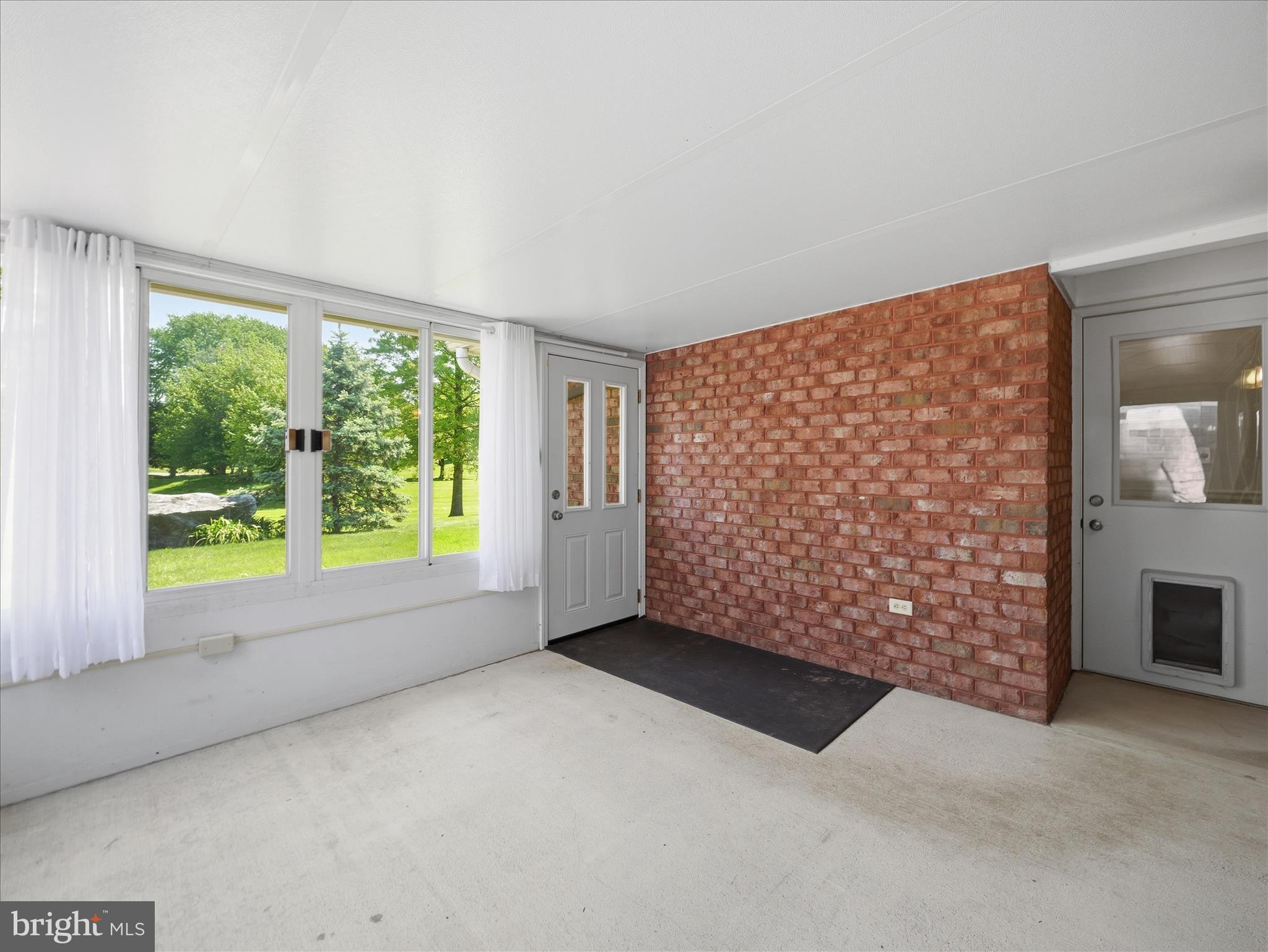 1604 LANGLEY DRIVE