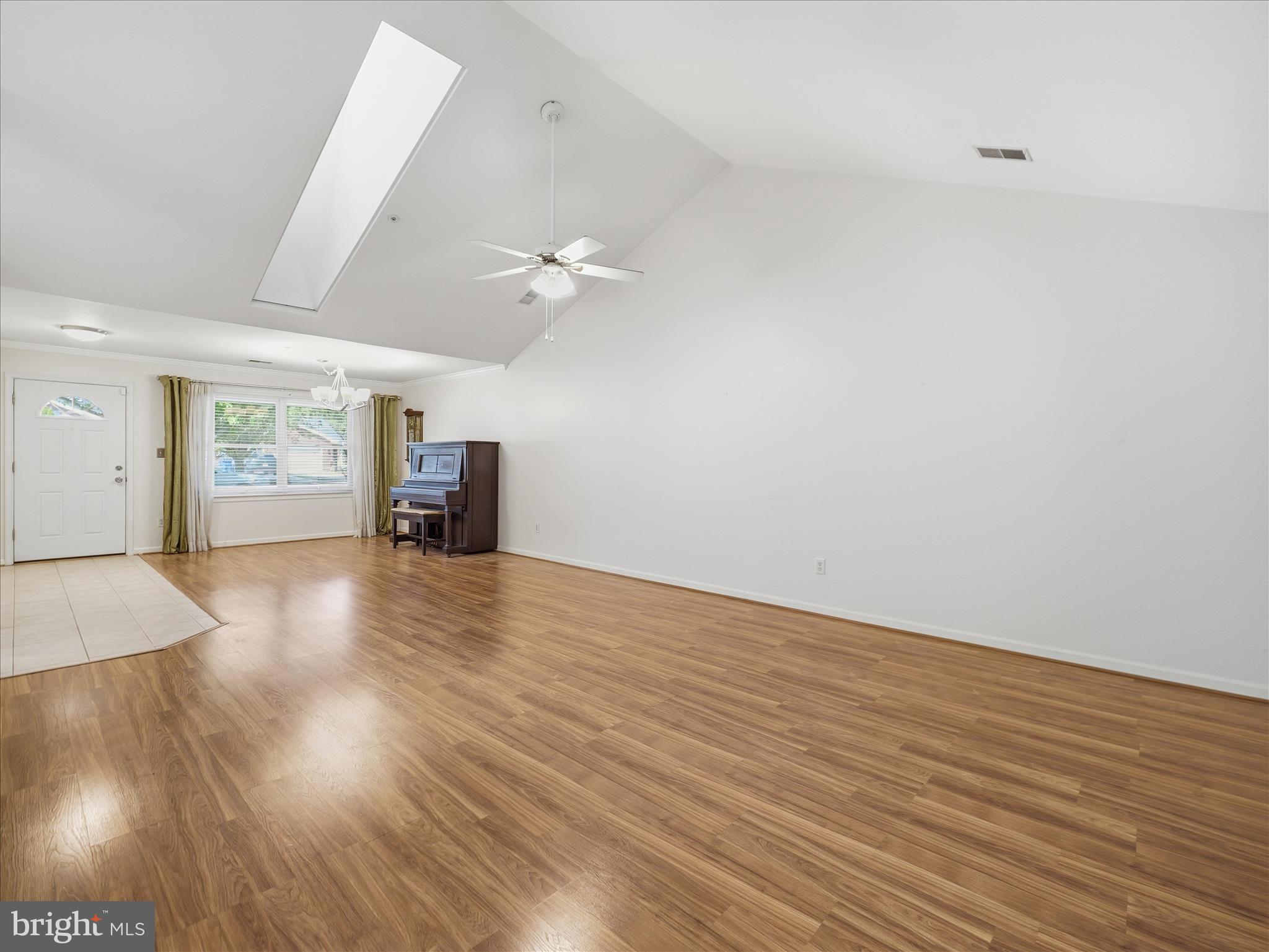 1604 LANGLEY DRIVE