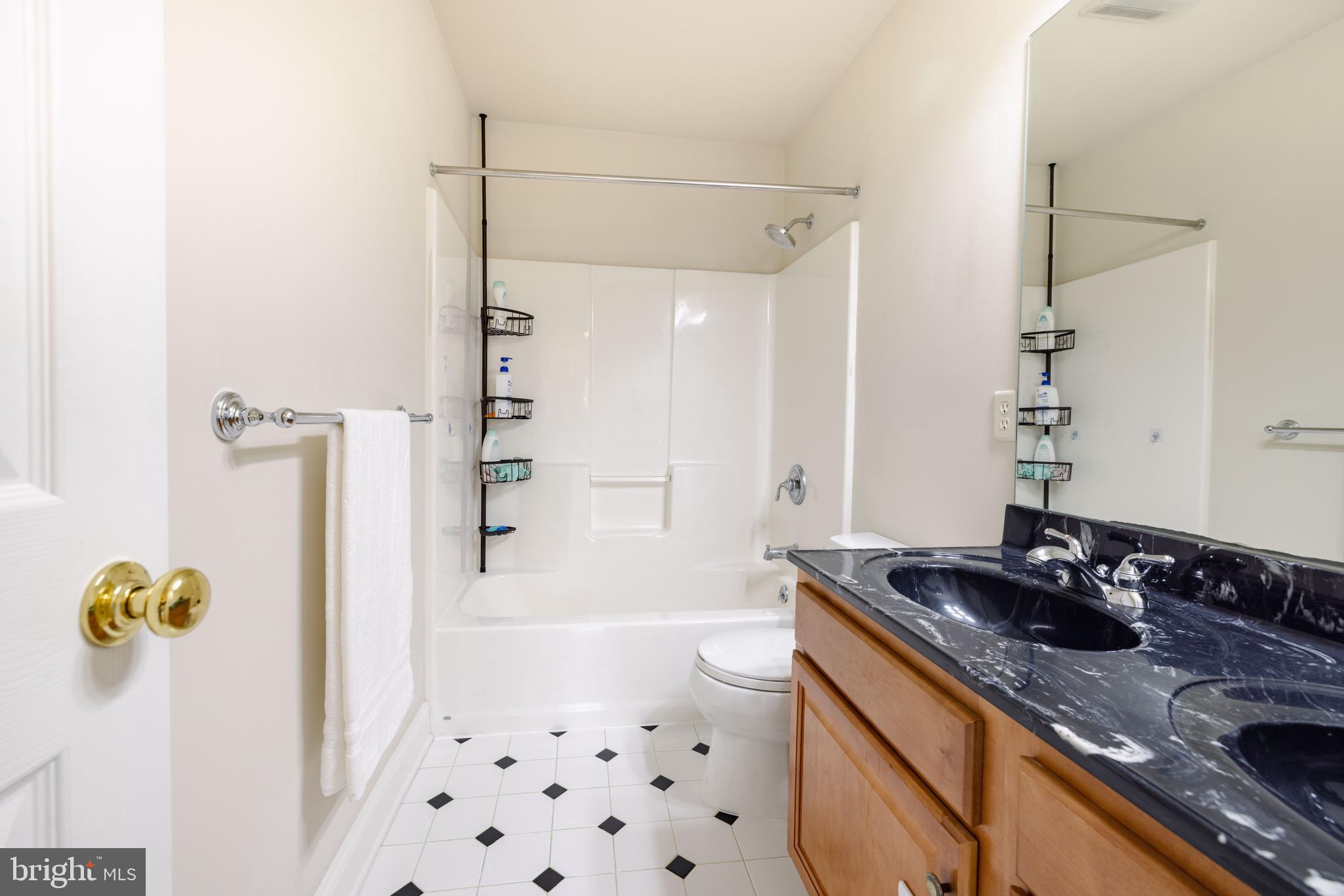 5110 MAPLE LEAF COURT