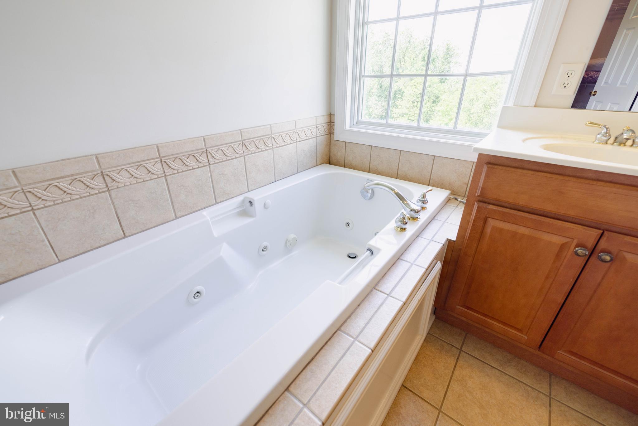 5110 MAPLE LEAF COURT