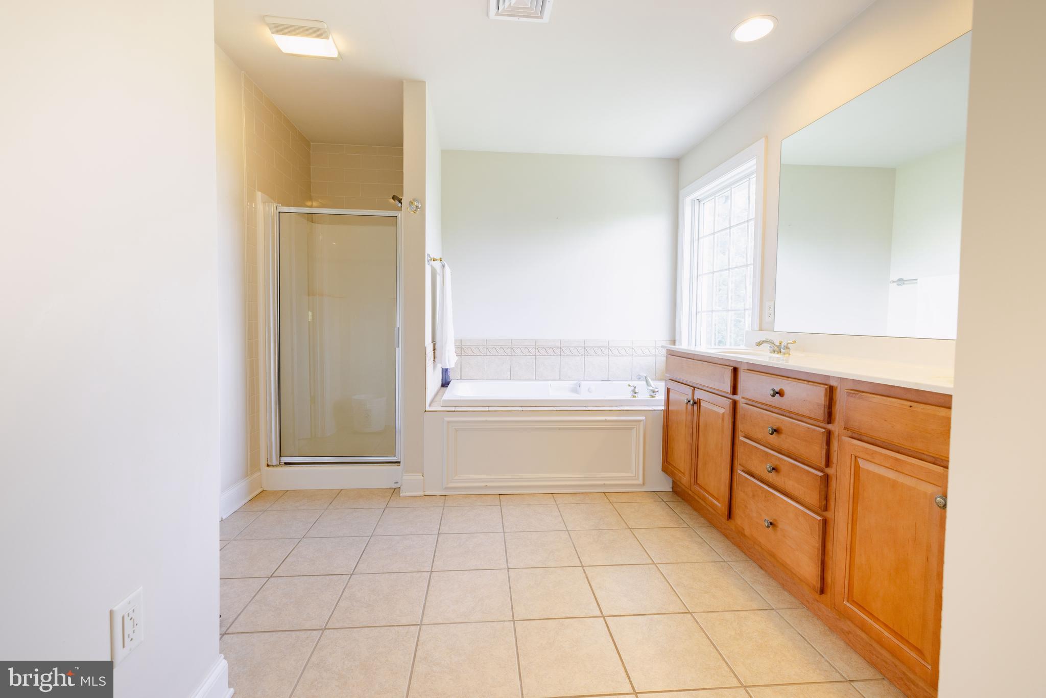 5110 MAPLE LEAF COURT