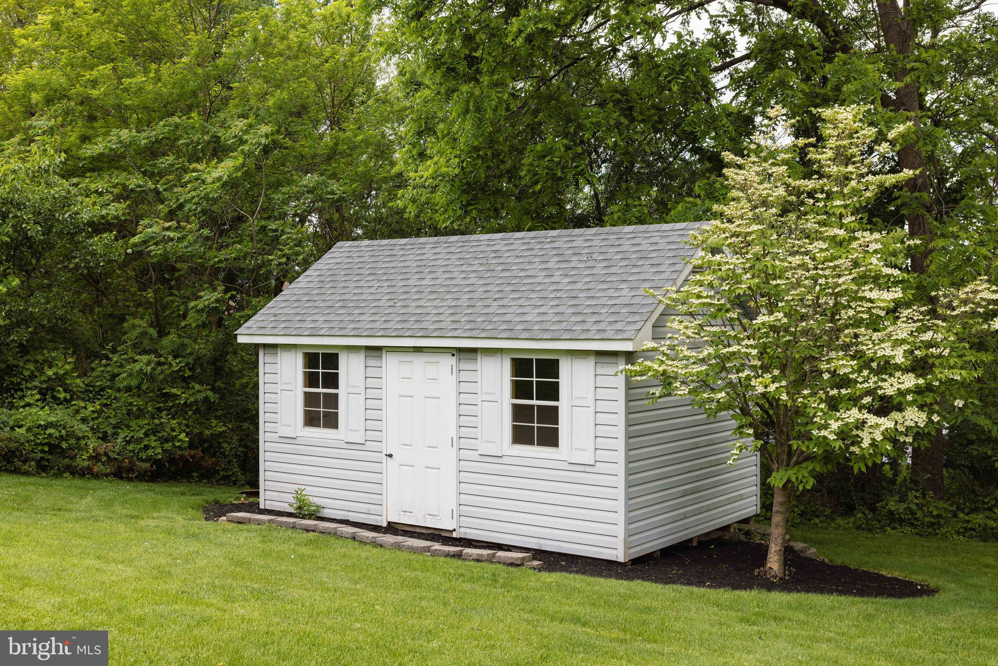 5110 MAPLE LEAF COURT