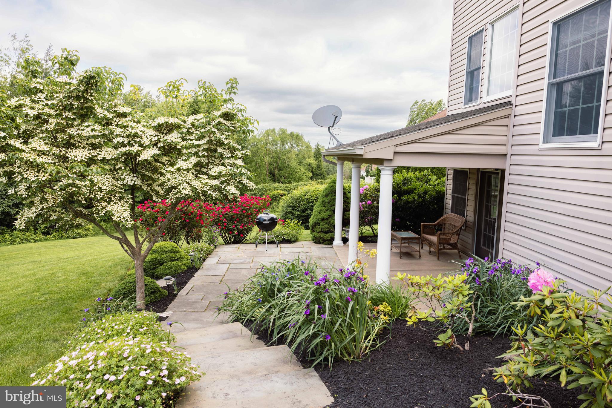 5110 MAPLE LEAF COURT