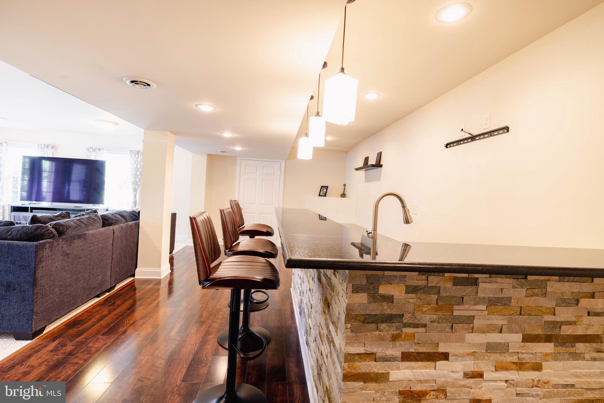 5110 MAPLE LEAF COURT