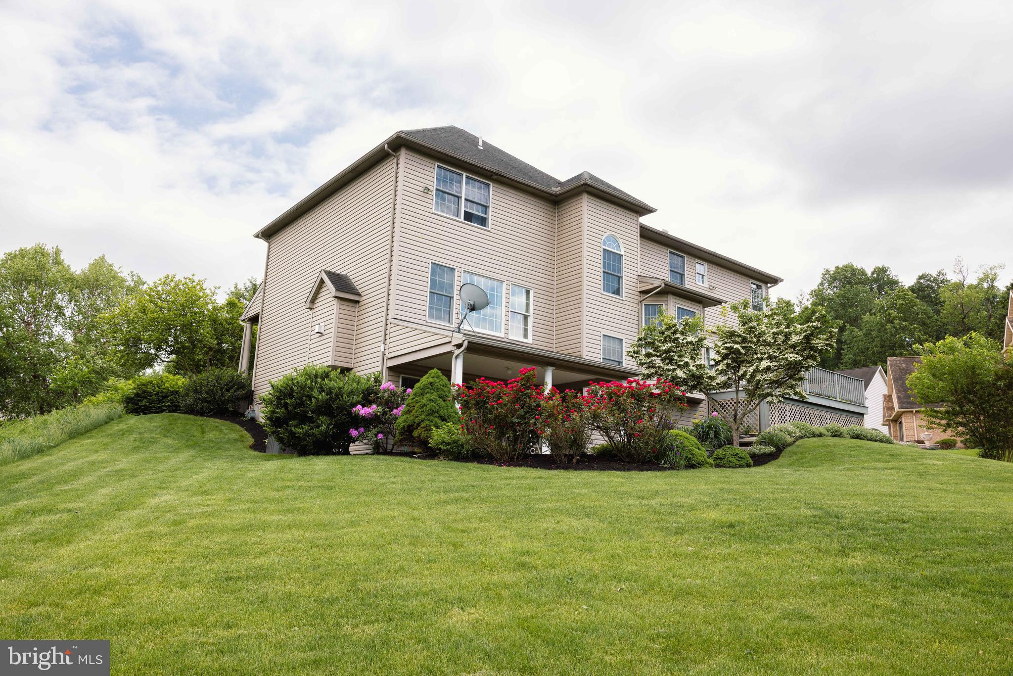 5110 MAPLE LEAF COURT