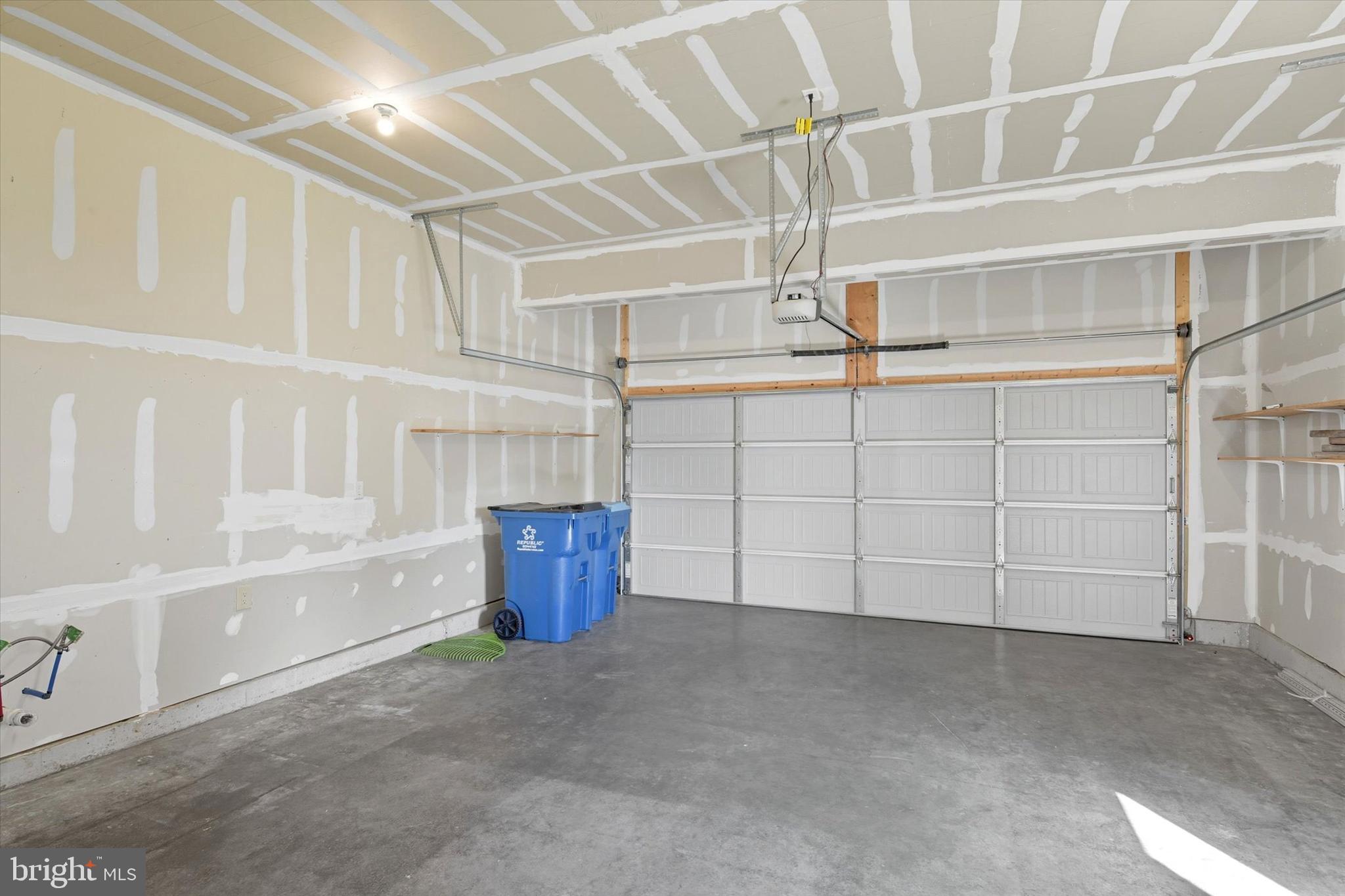 77 BENNINGTON WAY
