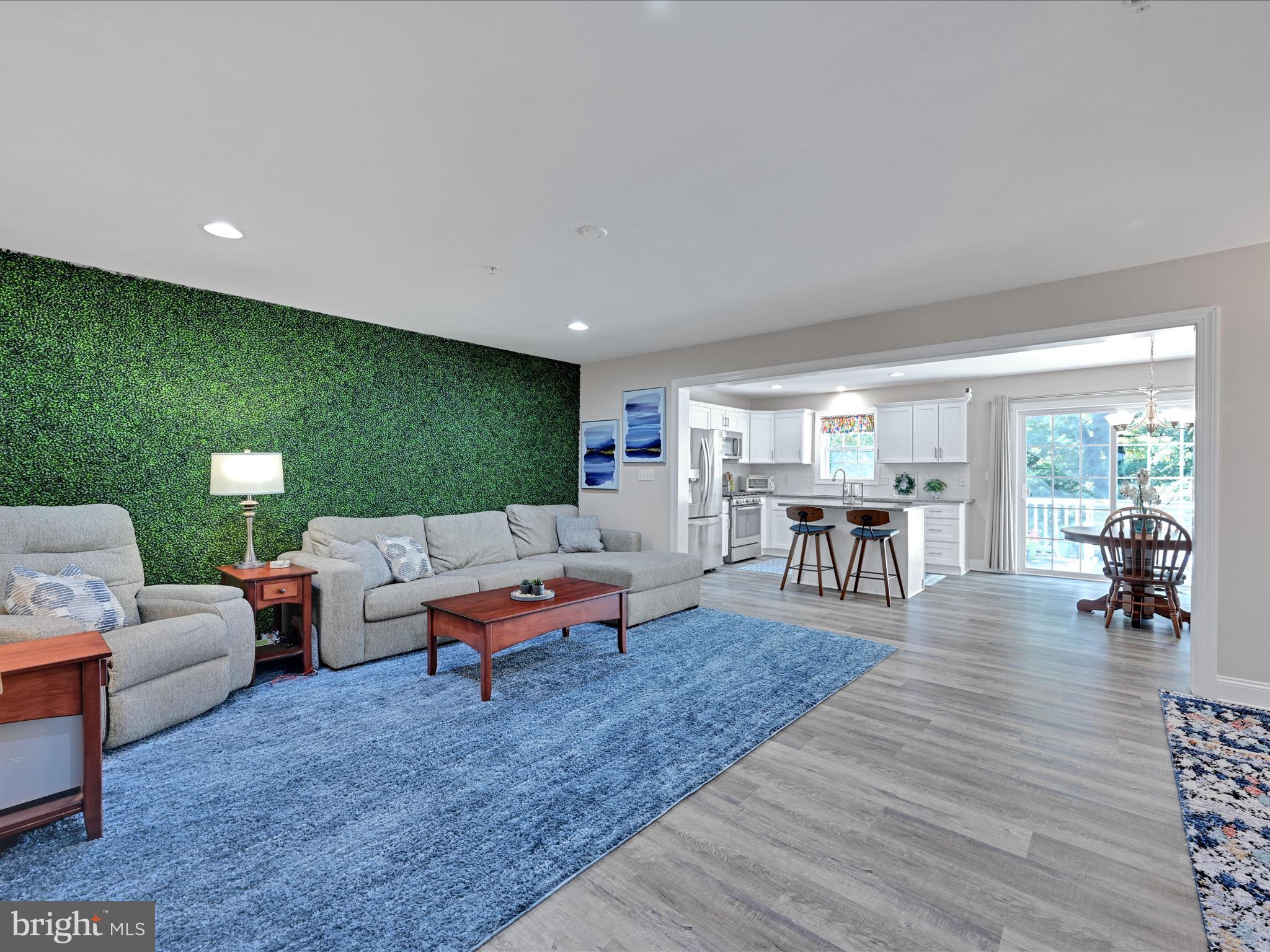 333 BRIAR RIDGE CIRCLE