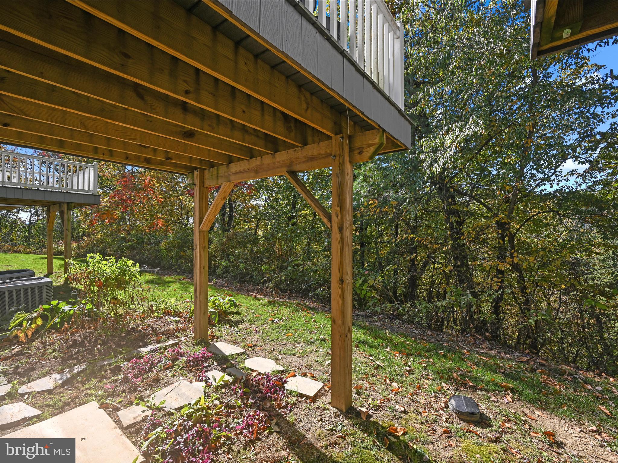 333 BRIAR RIDGE CIRCLE