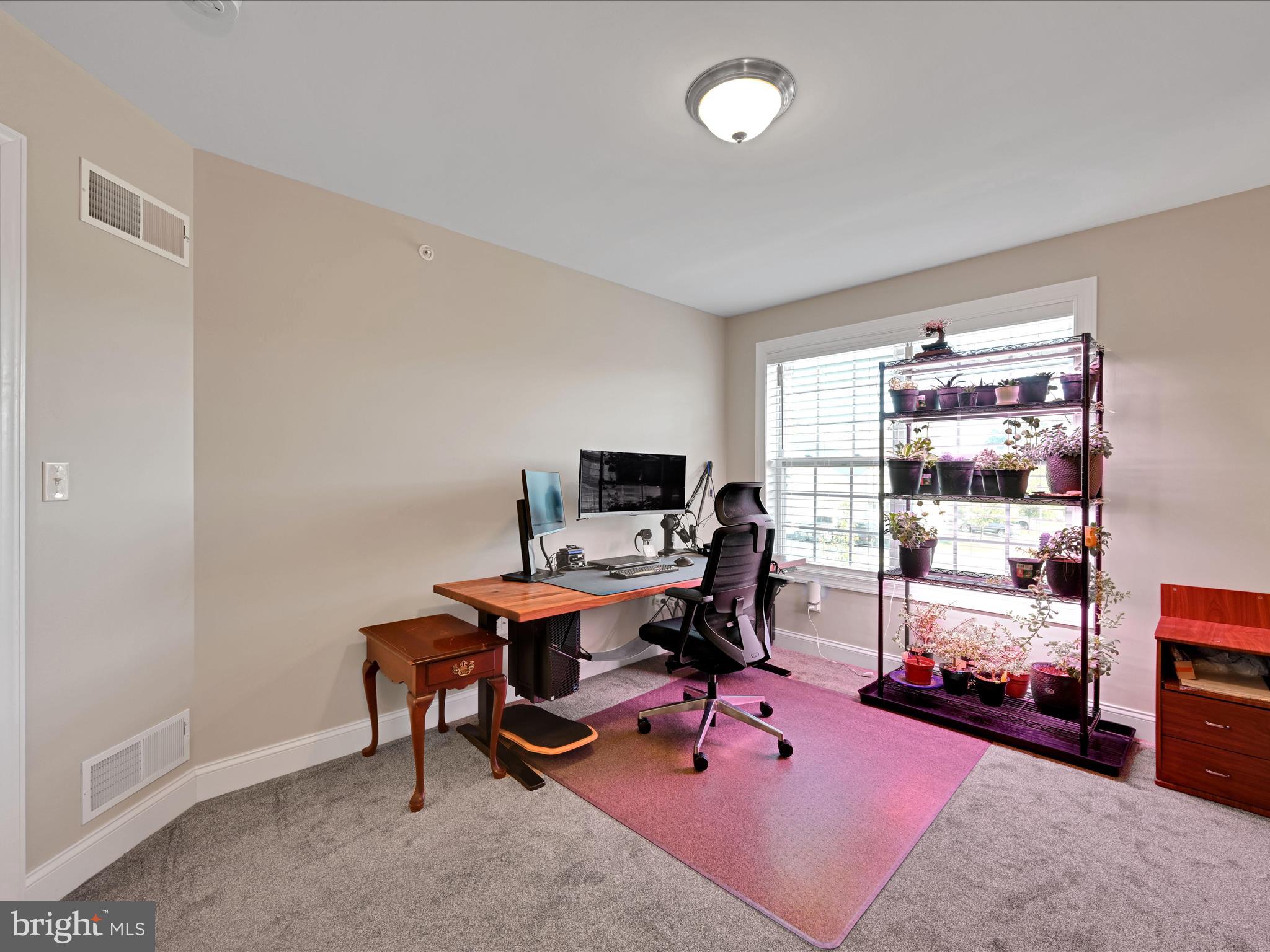 333 BRIAR RIDGE CIRCLE