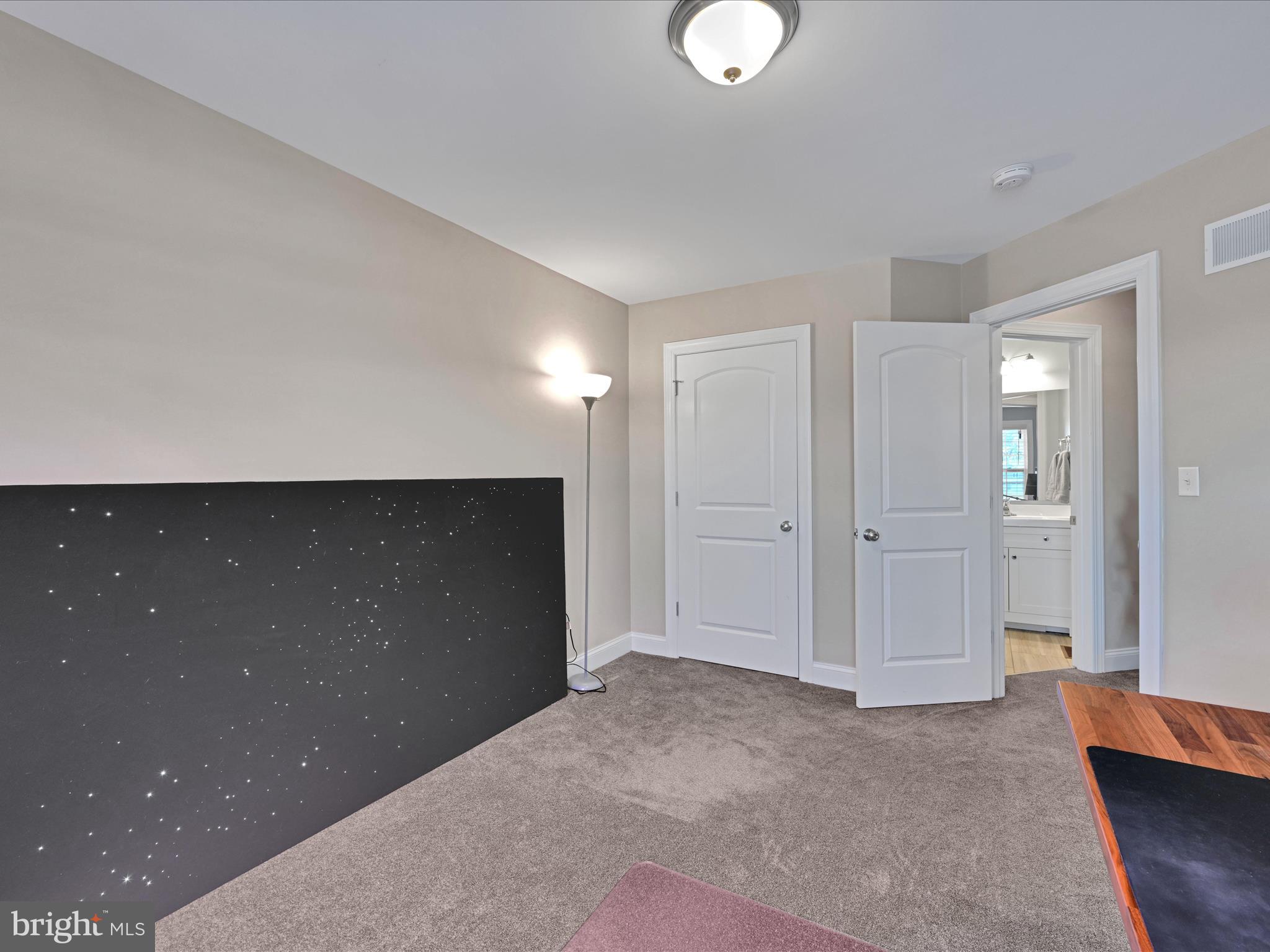 333 BRIAR RIDGE CIRCLE