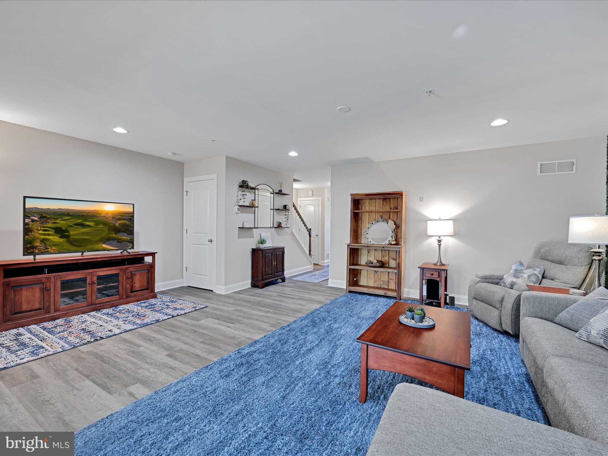 333 BRIAR RIDGE CIRCLE