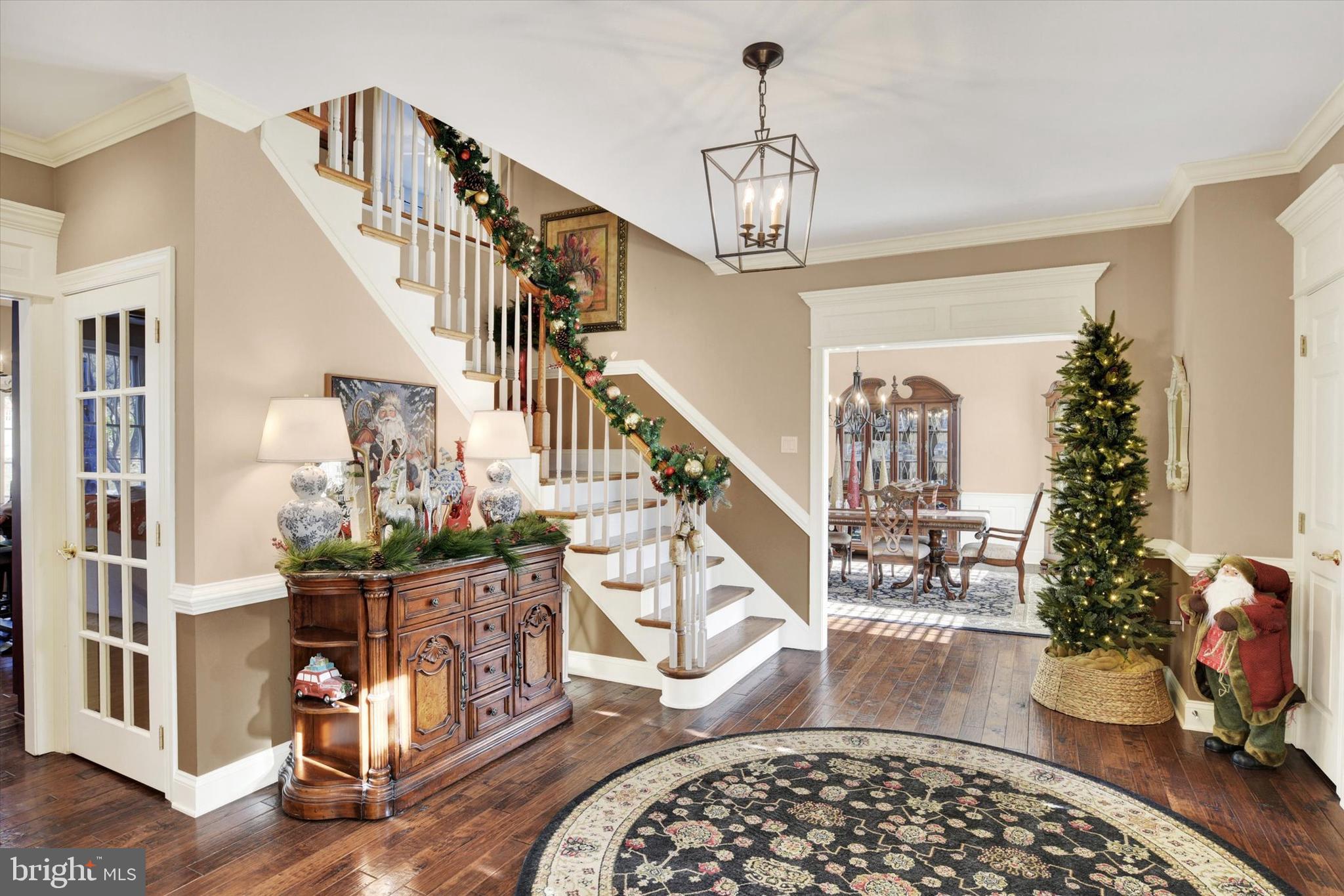 1803 SILVER PINE CIRCLE