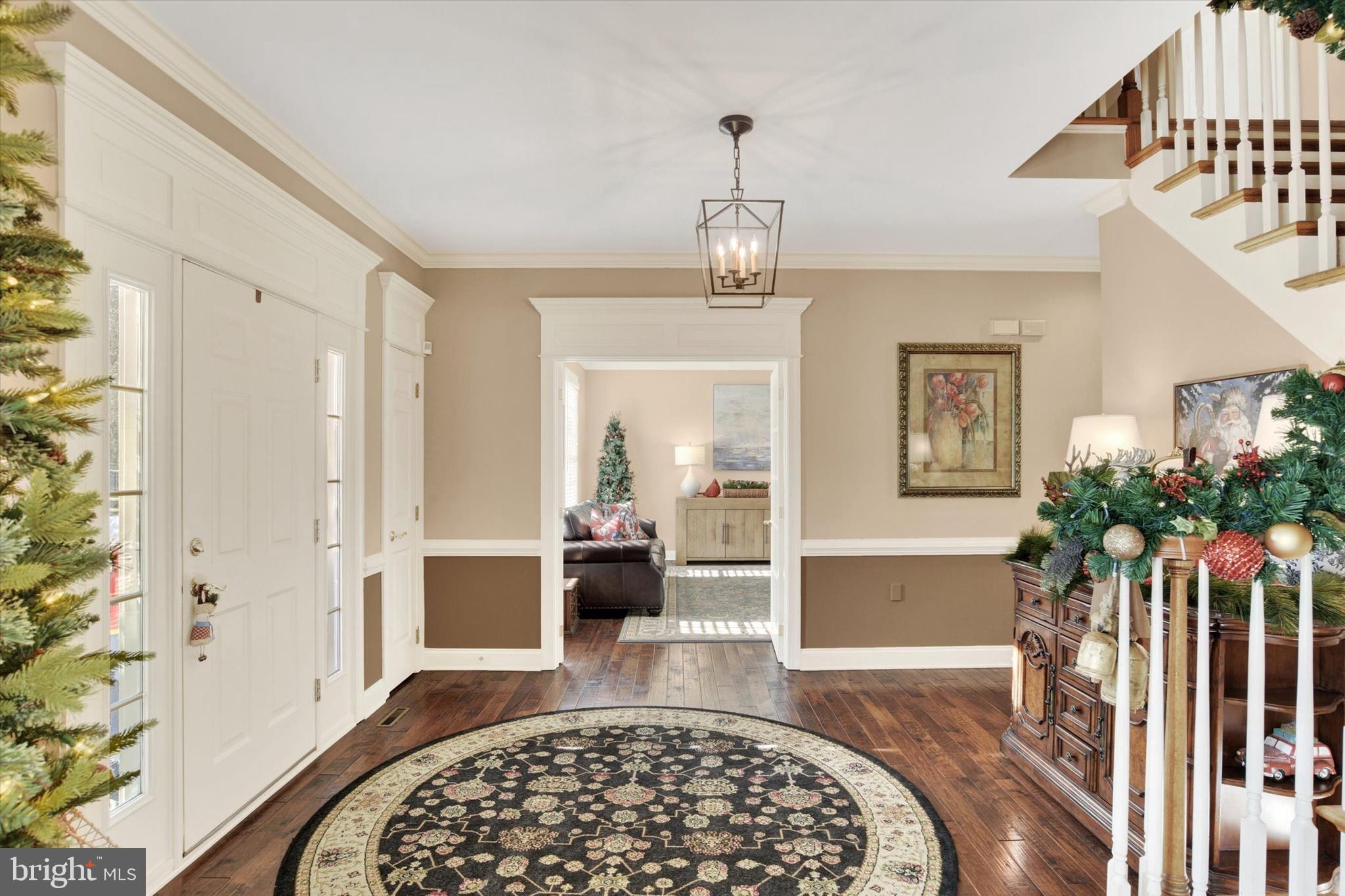 1803 SILVER PINE CIRCLE