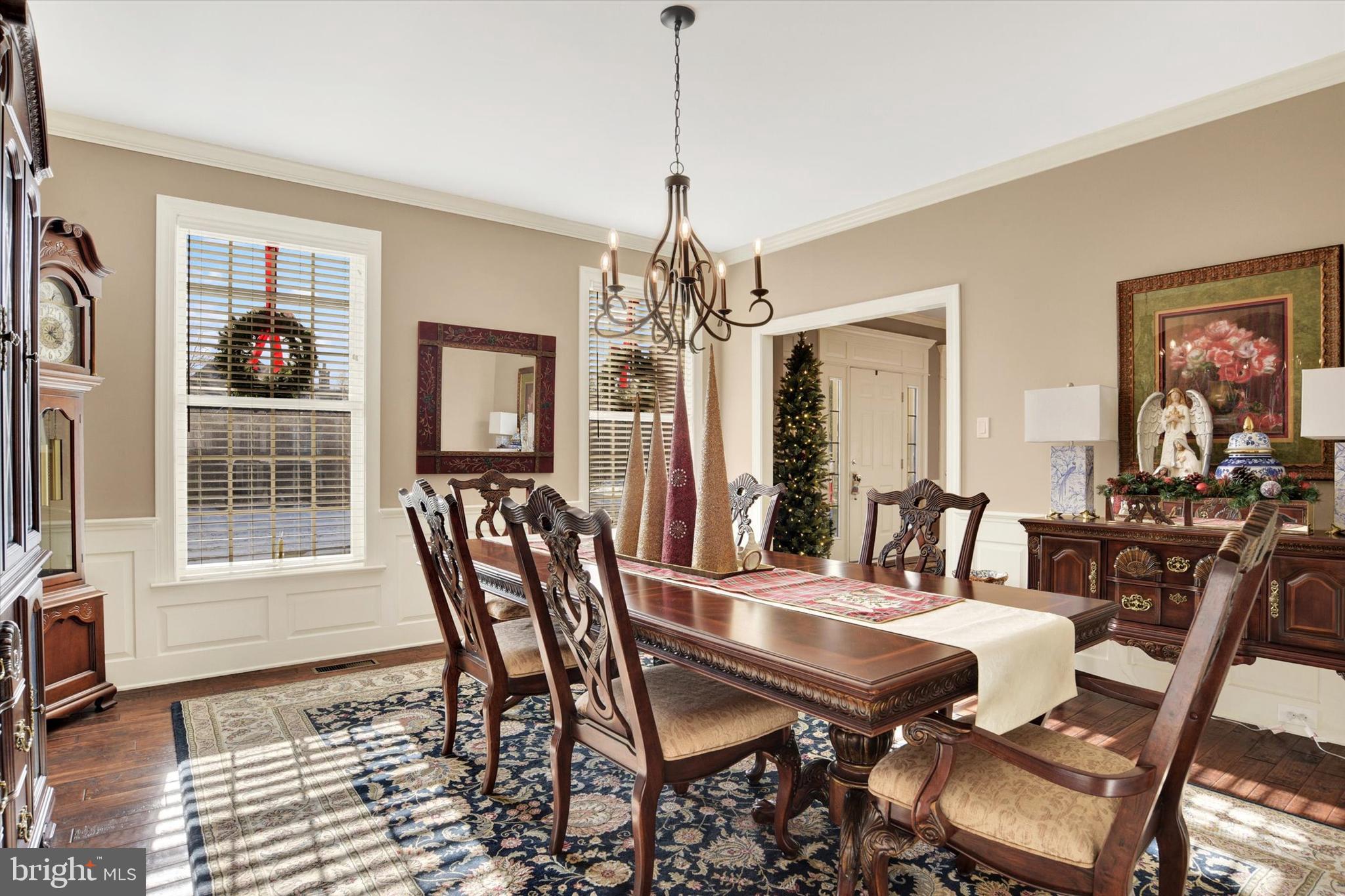 1803 SILVER PINE CIRCLE