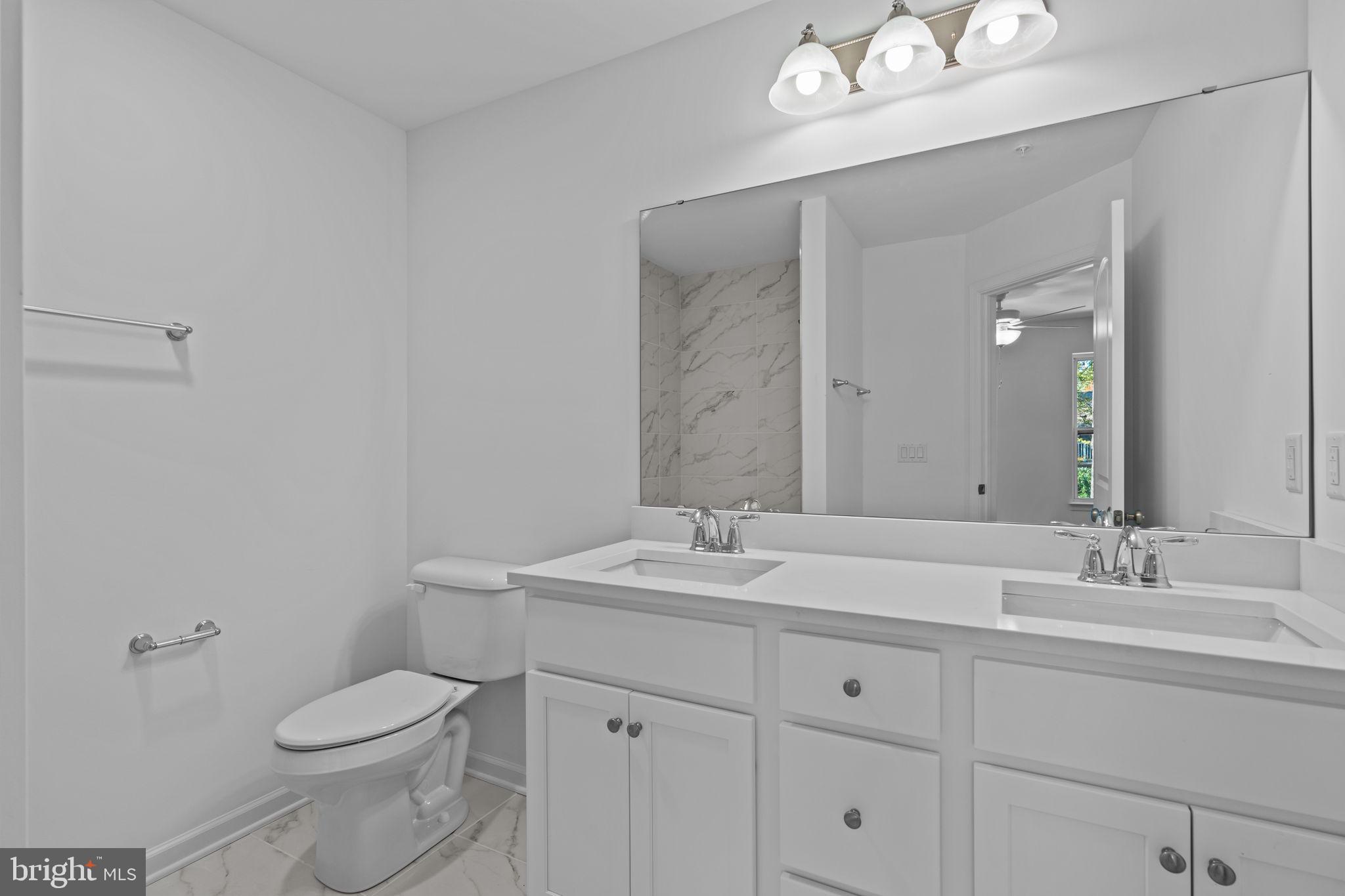 156 High Pointe Dr #19