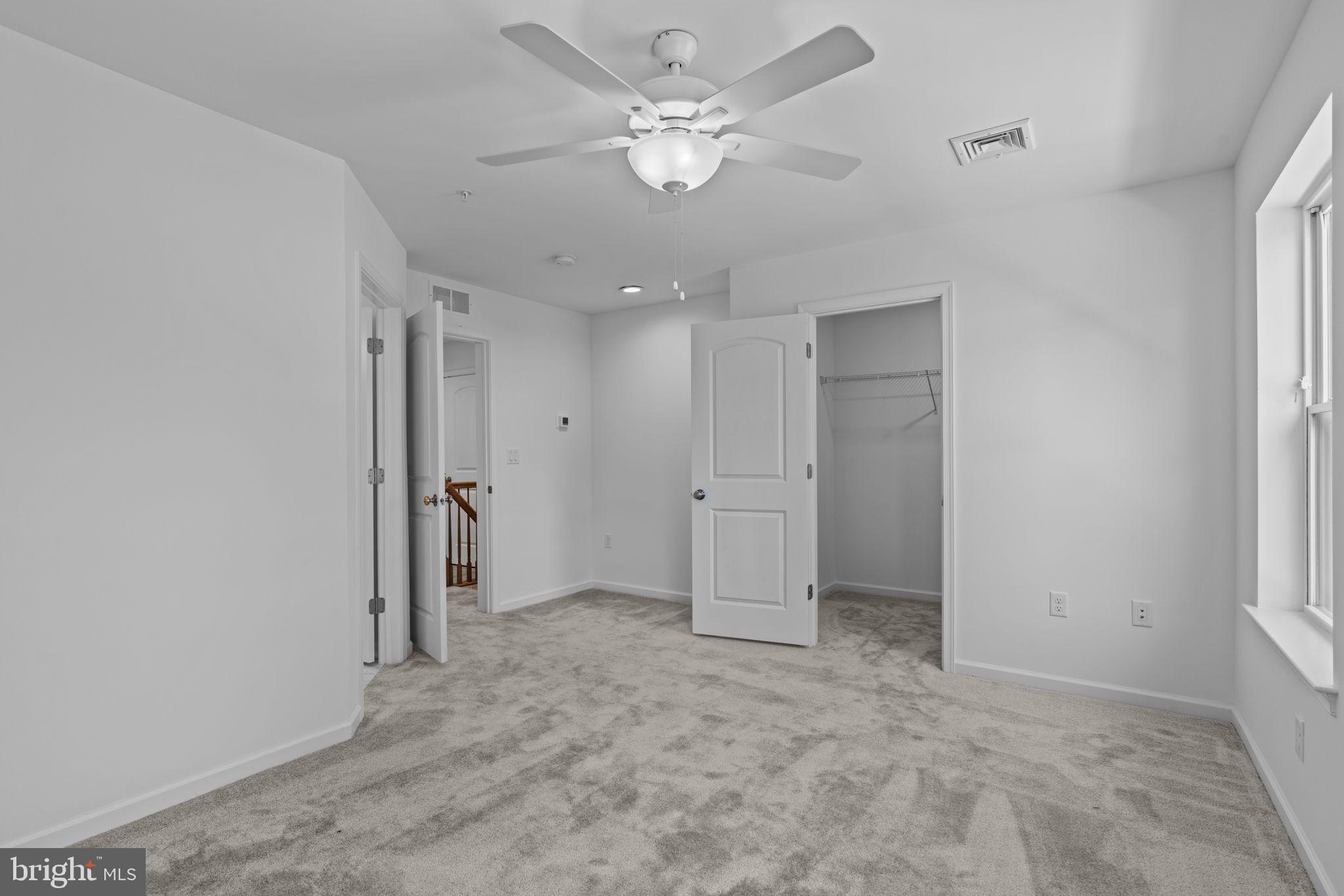 156 High Pointe Dr #19