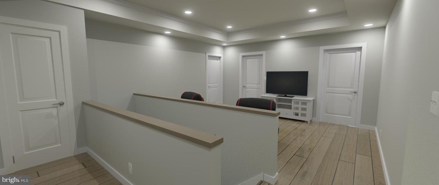 56 Maple Ave