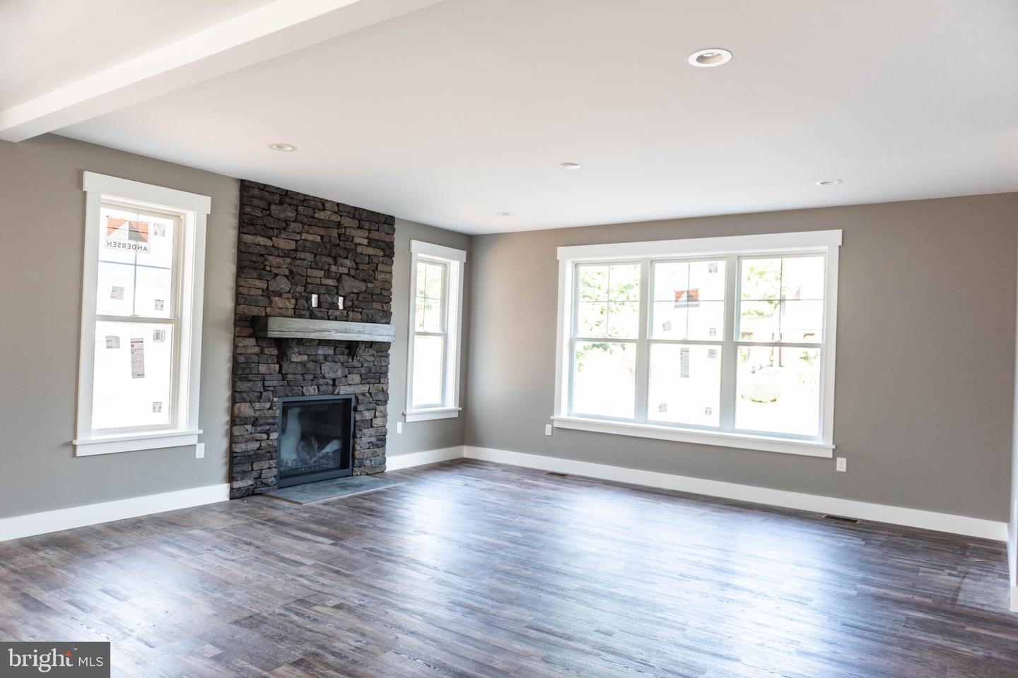 56 Maple Ave
