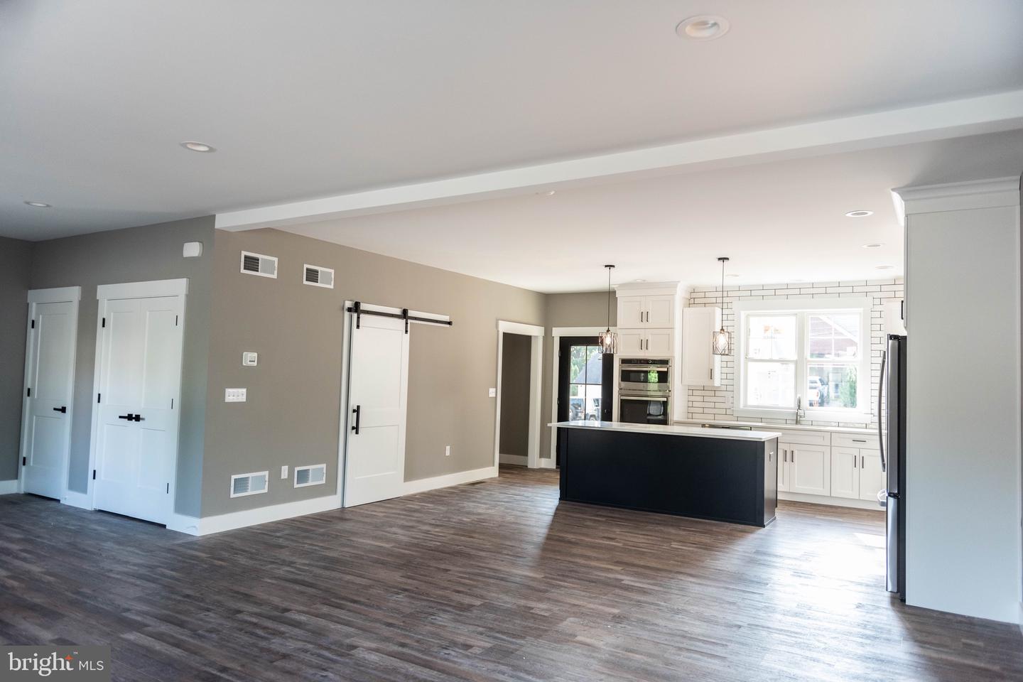 56 Maple Ave