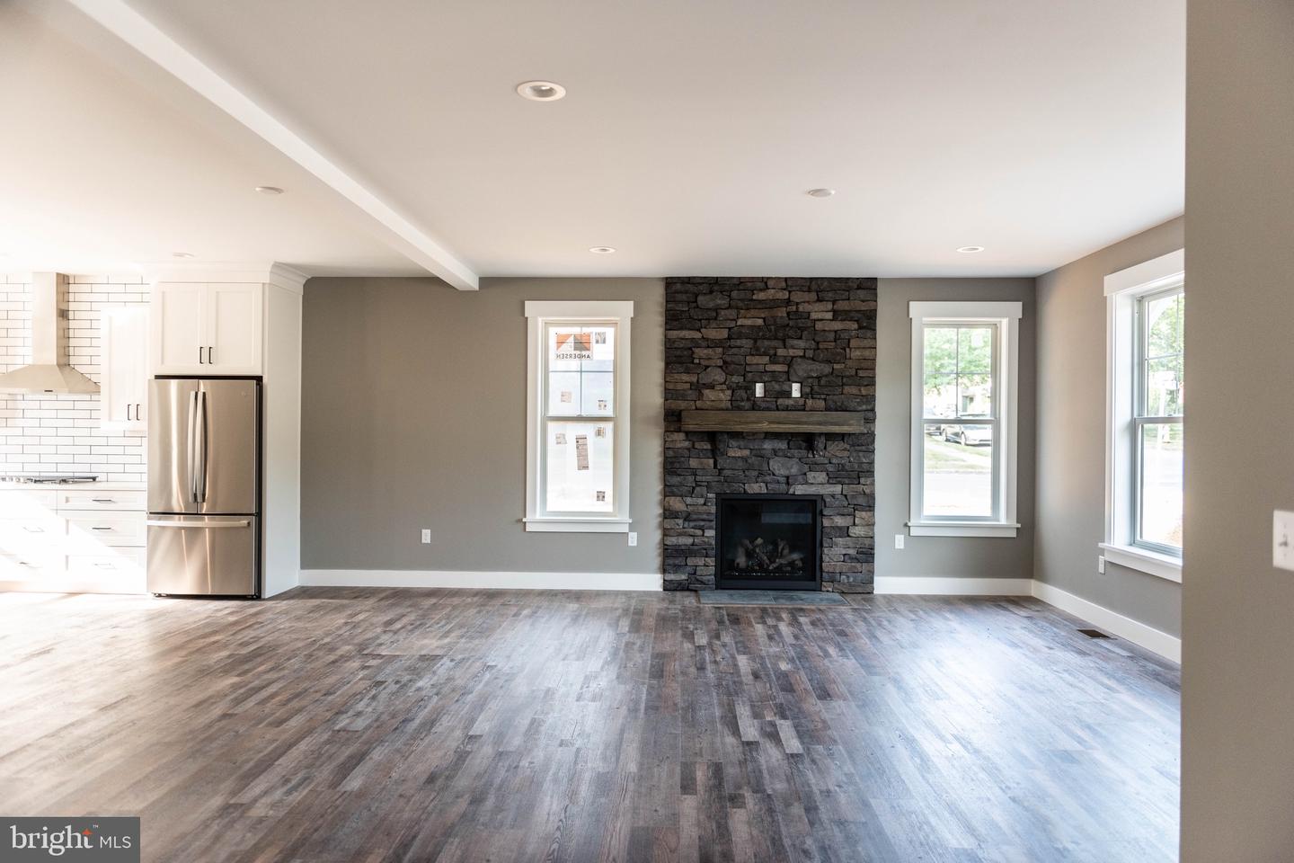 56 Maple Ave