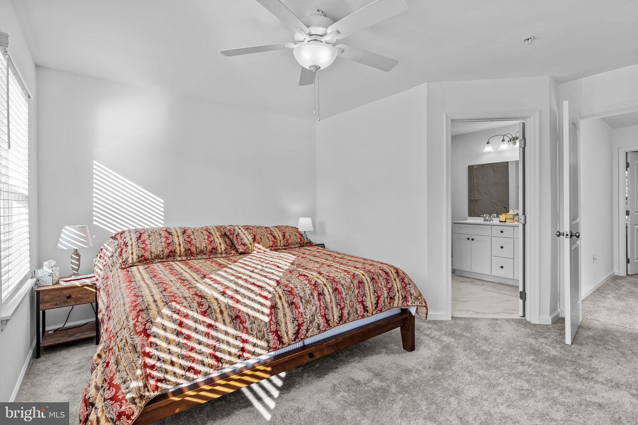 159 High Pointe Dr #16