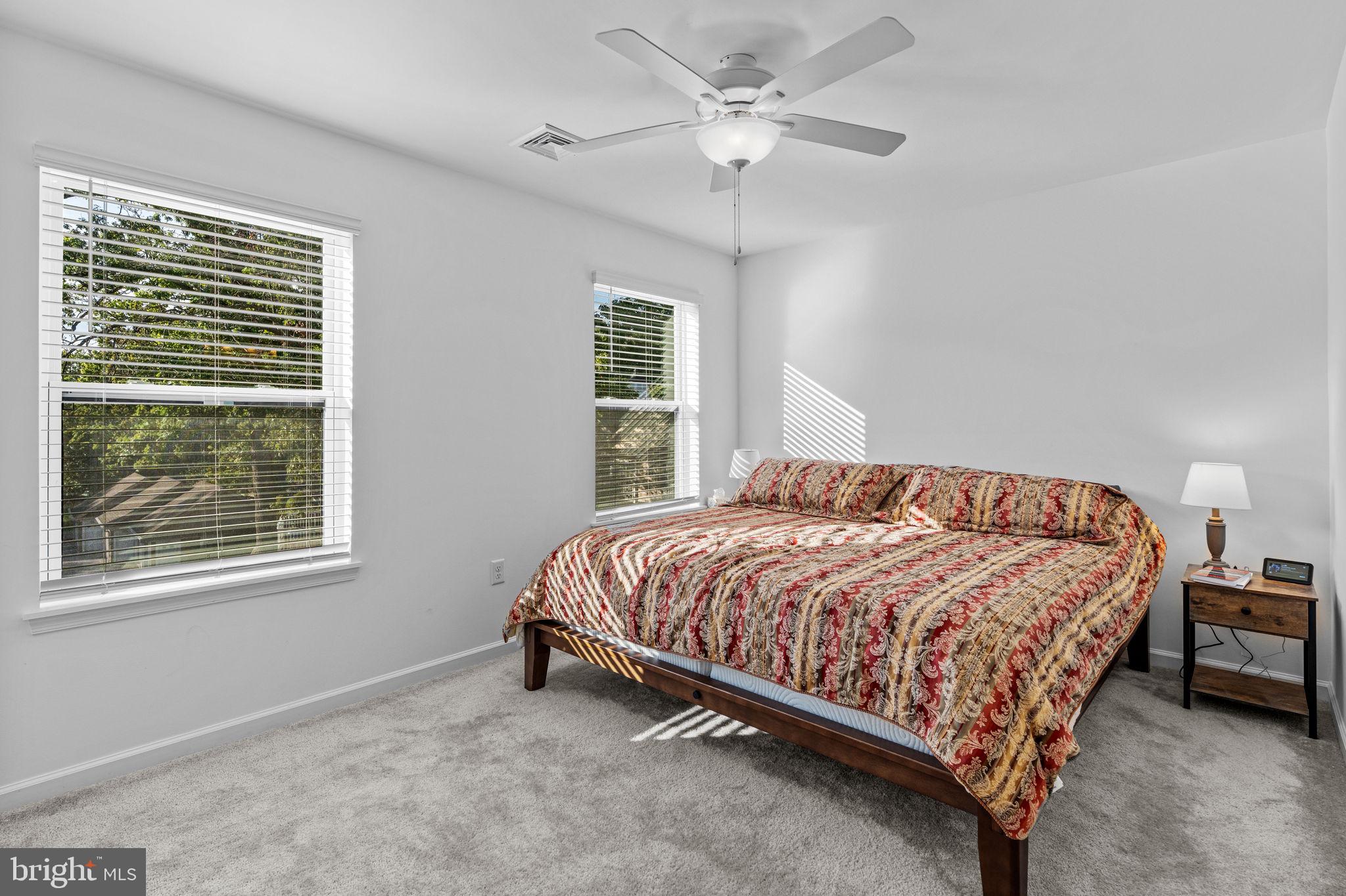 159 High Pointe Dr #16