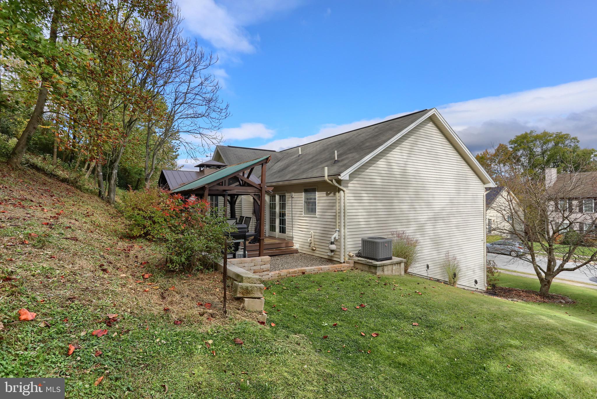 21 Sweet Arrow Dr