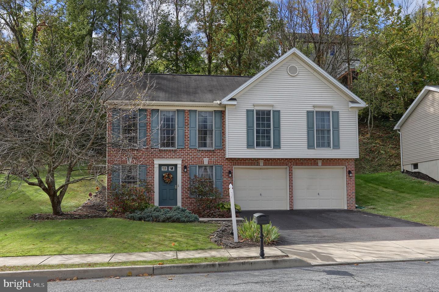 21 Sweet Arrow Dr
