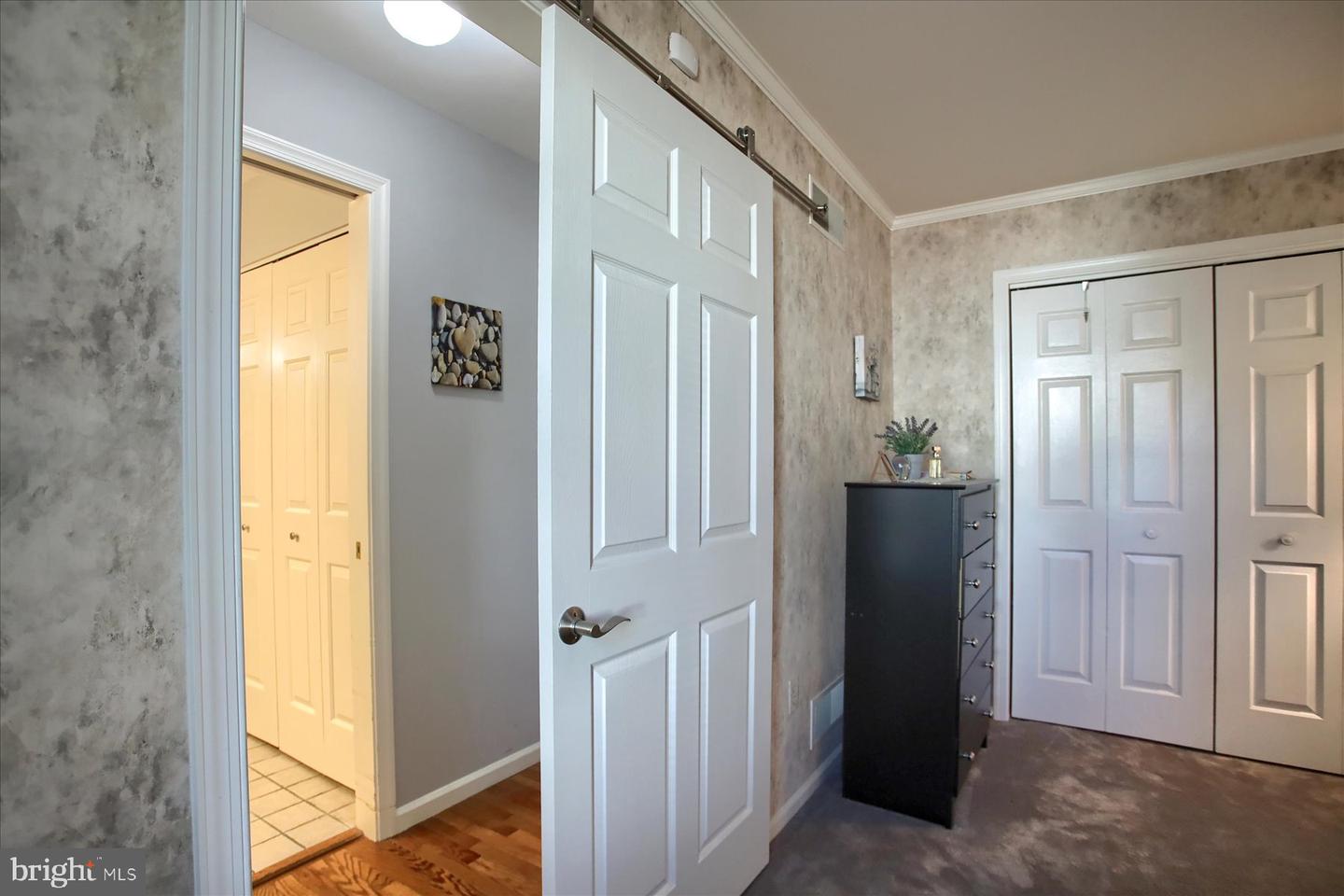 955 Clifton Heights Rd