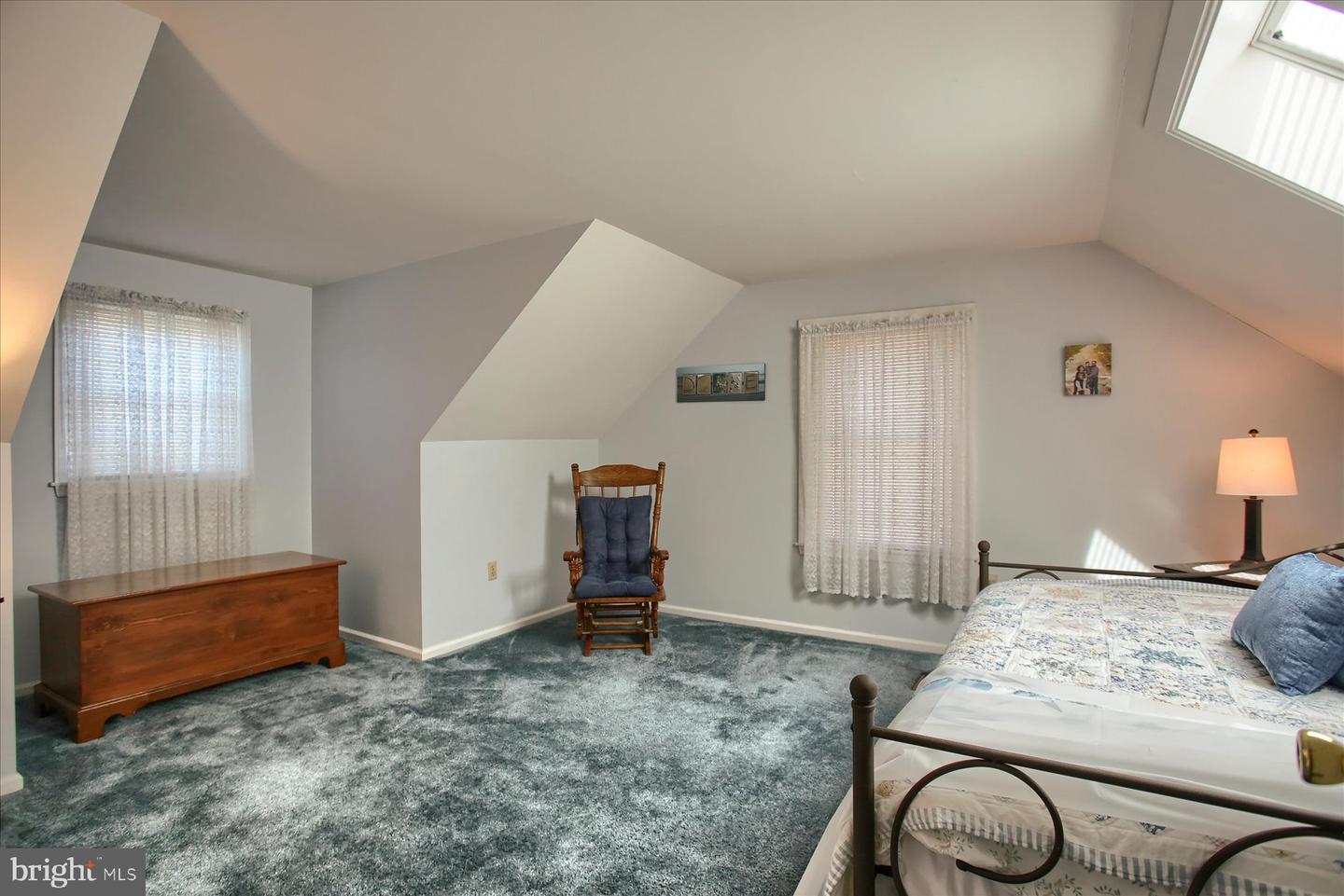 955 Clifton Heights Rd