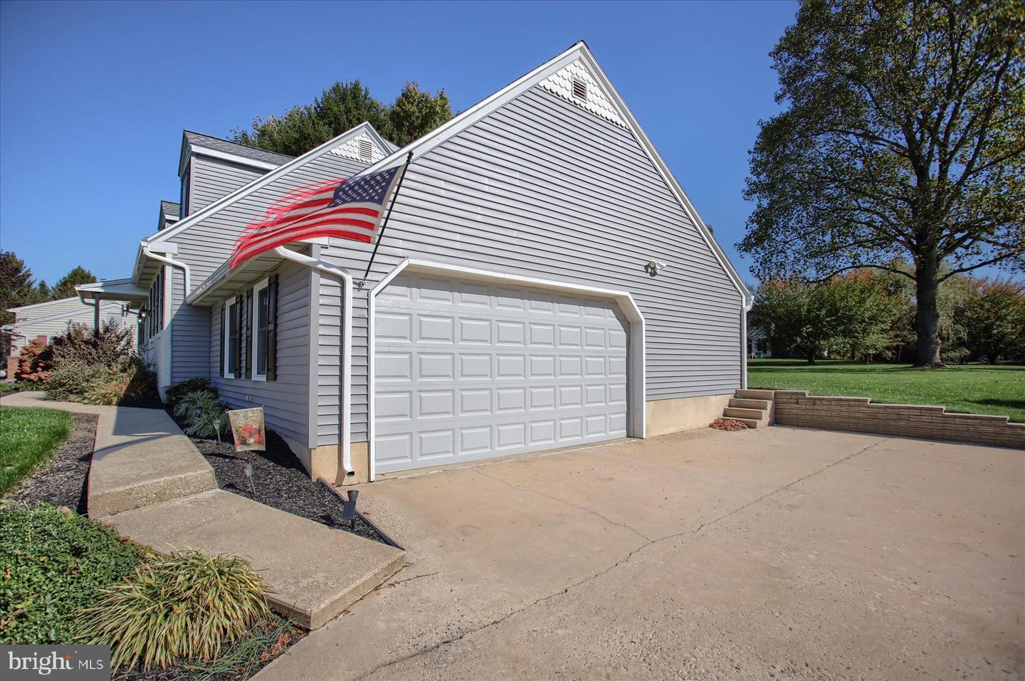 955 Clifton Heights Rd