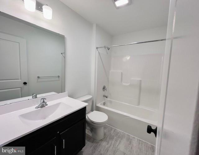 8187 Lenker Dr #2504