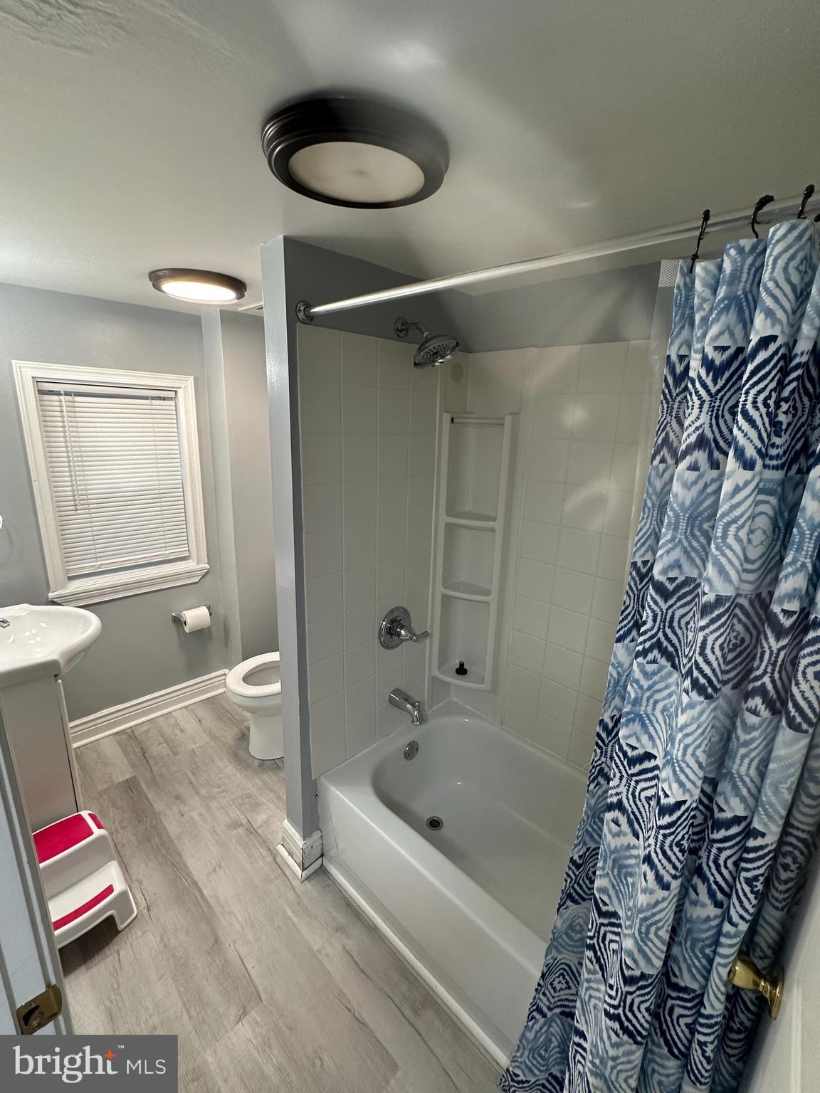 1630 E Chocolate Ave