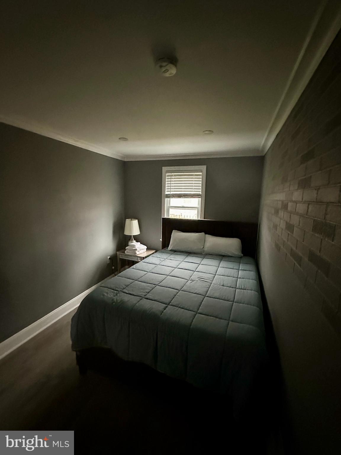 1630 E Chocolate Ave