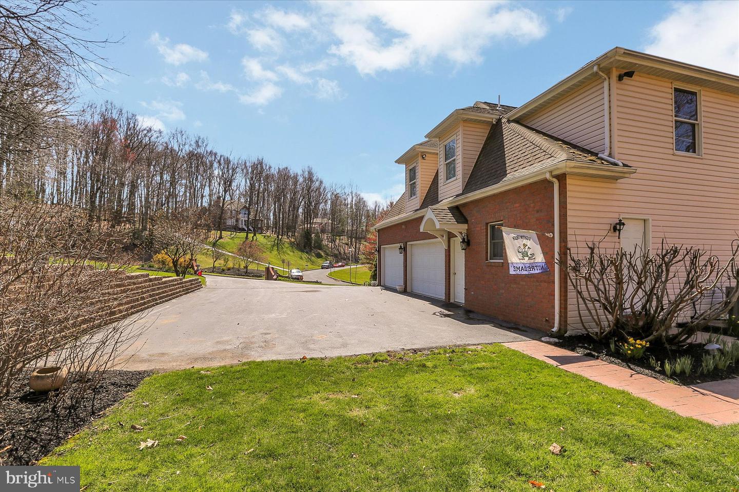 1671 Nottingham Dr