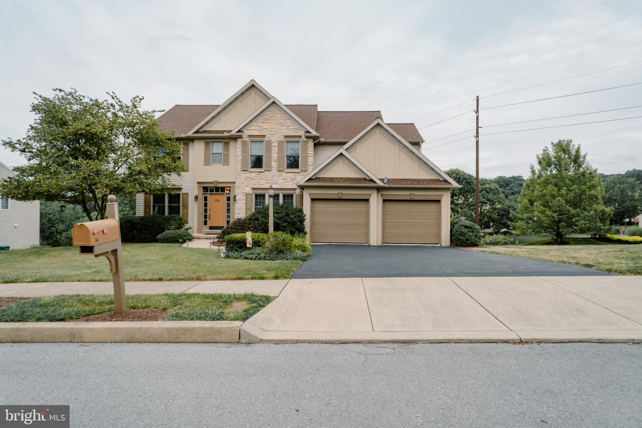 134 Bittersweet Dr