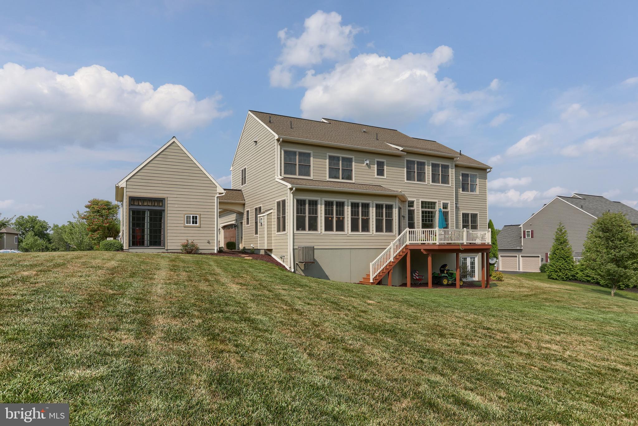 158 Willow Creek Ln