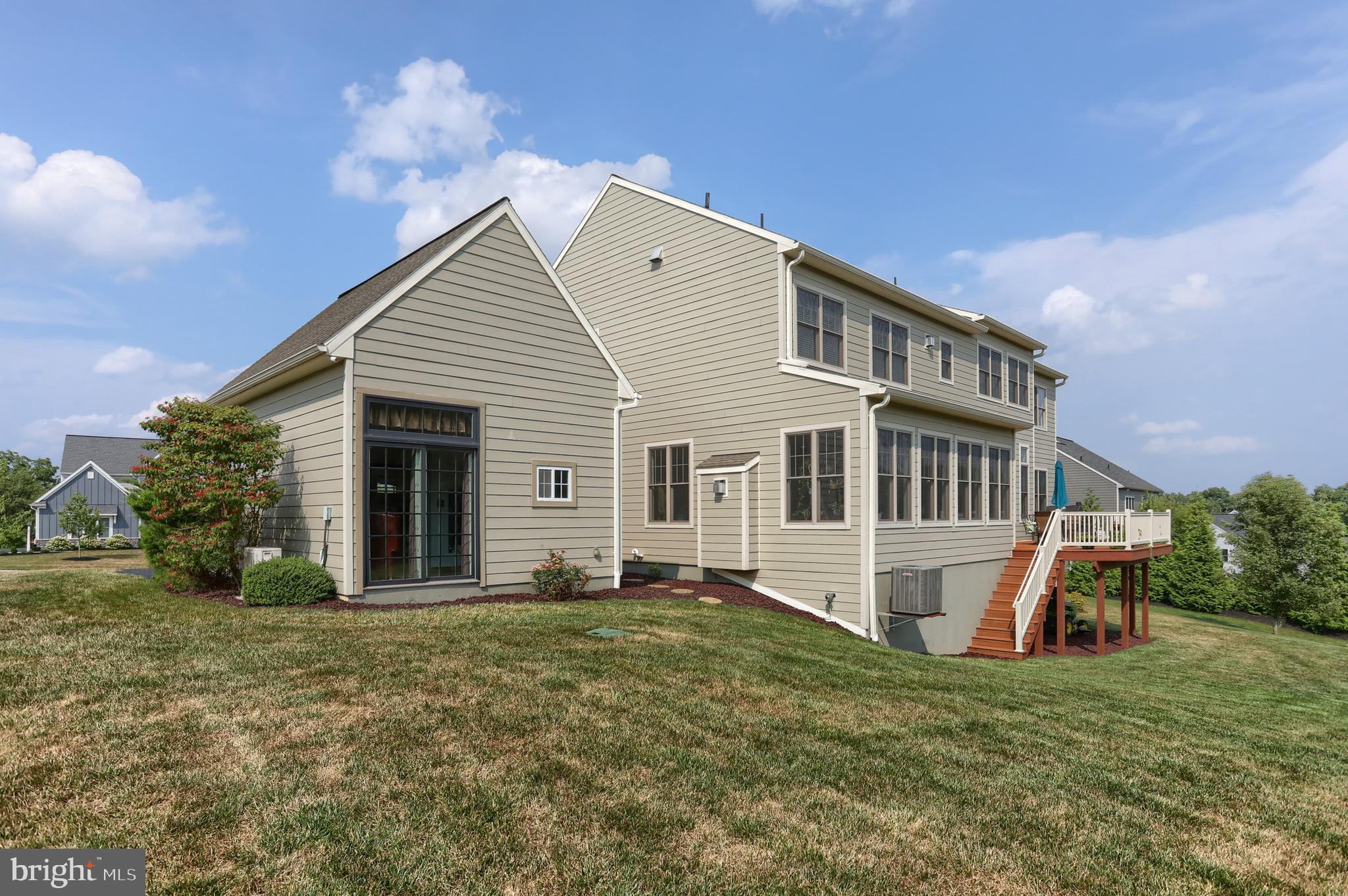 158 Willow Creek Ln
