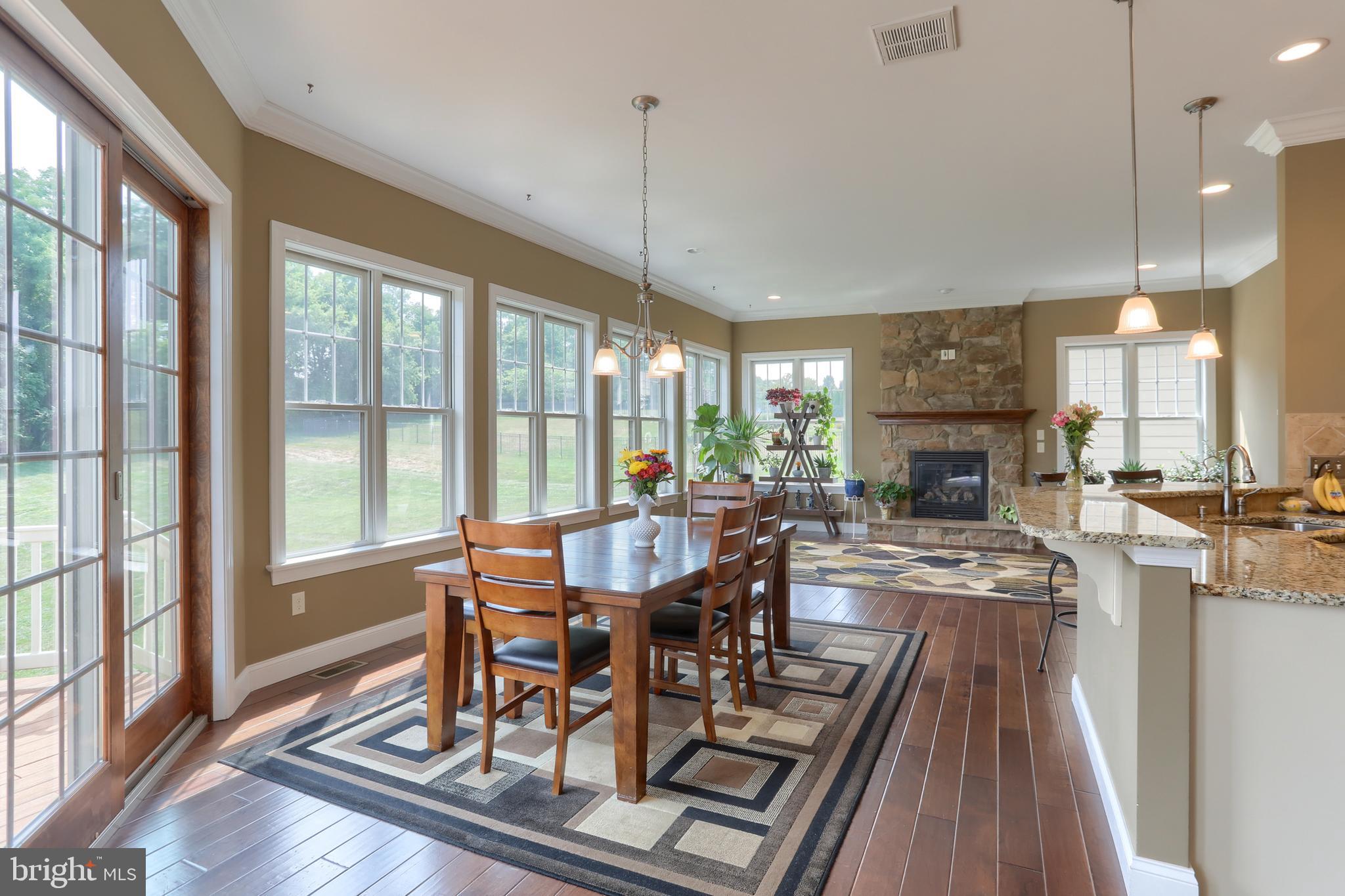 158 Willow Creek Ln