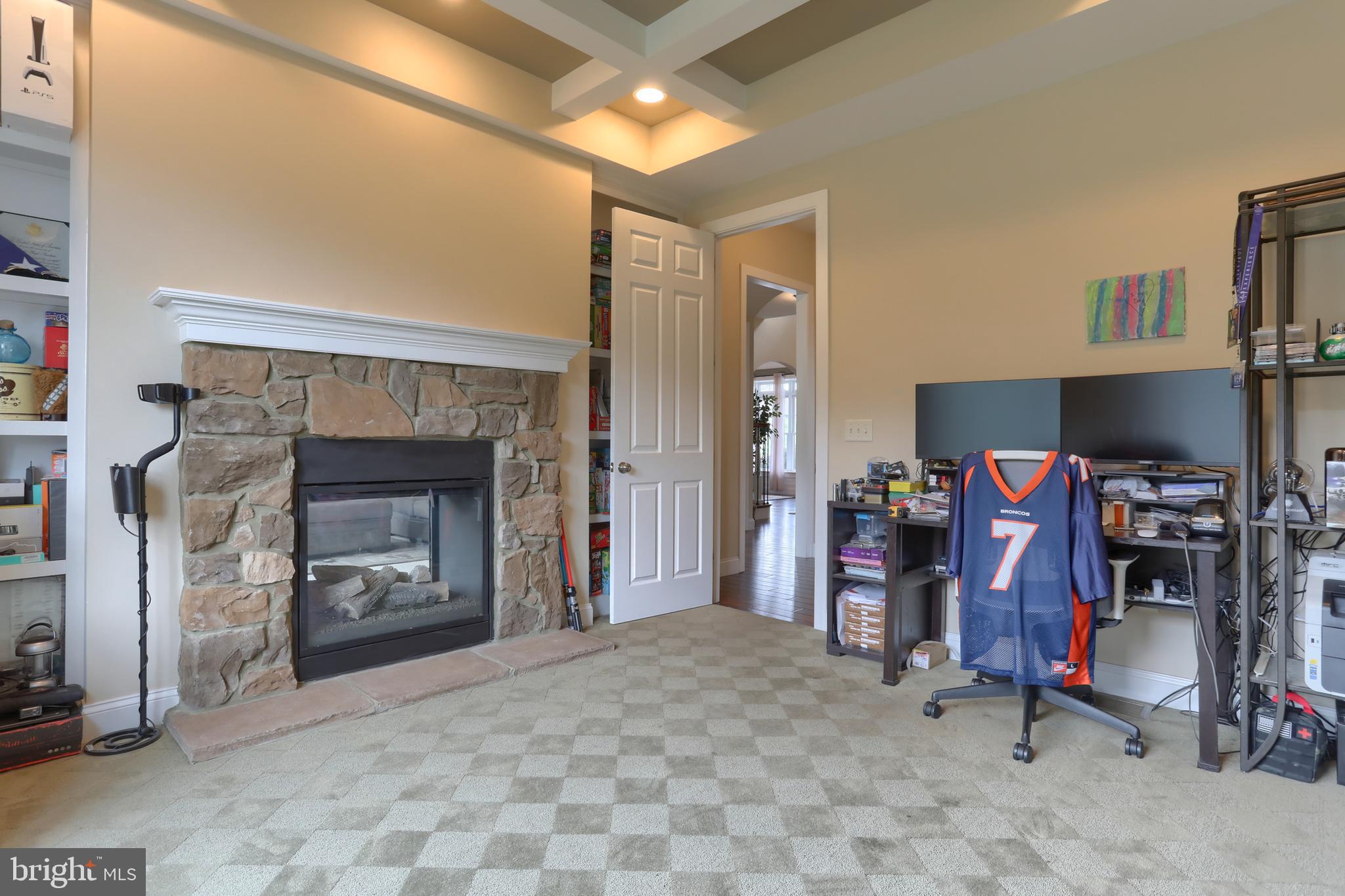 158 Willow Creek Ln