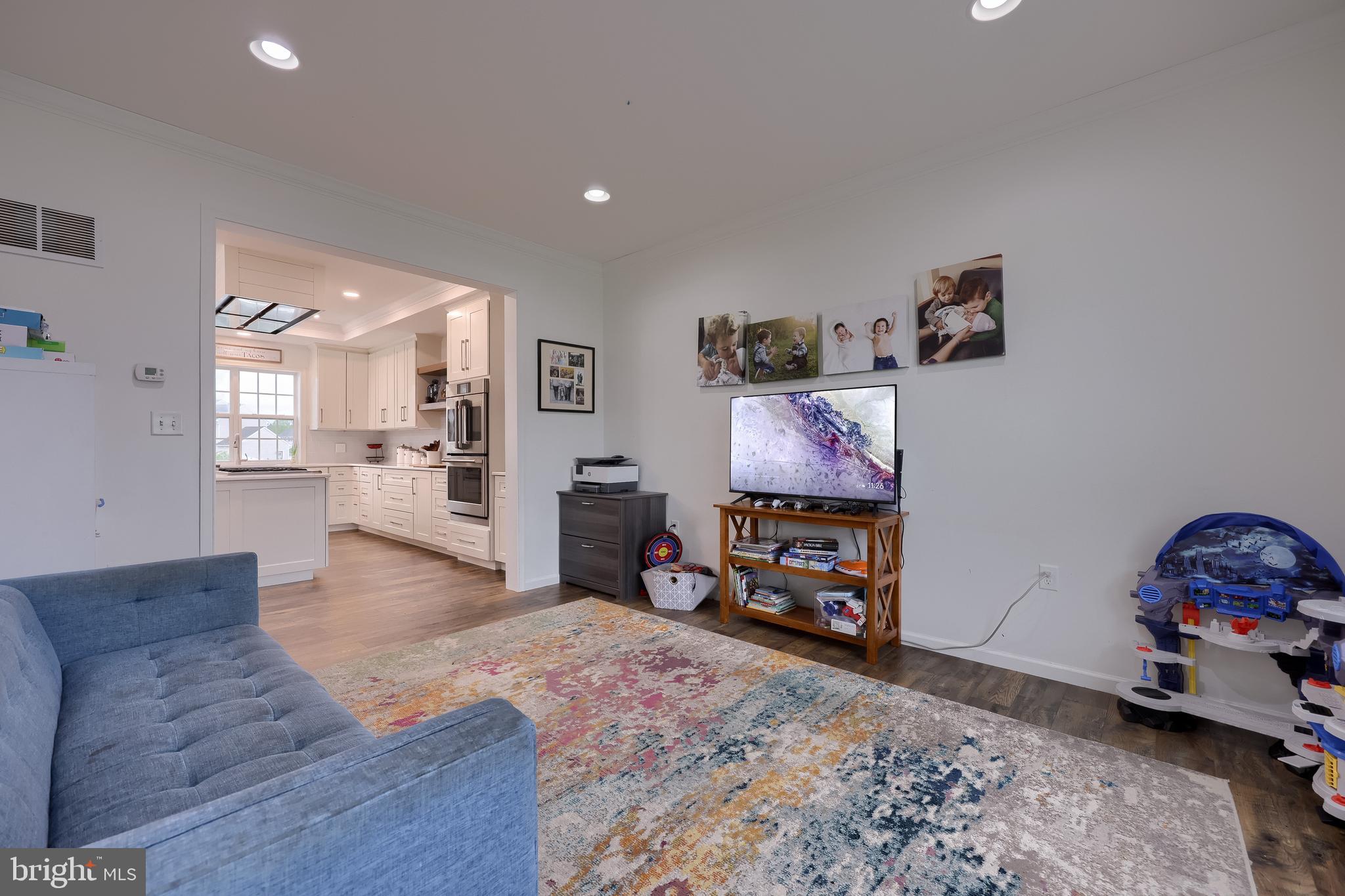 1889 CREEK VIEW DRIVE