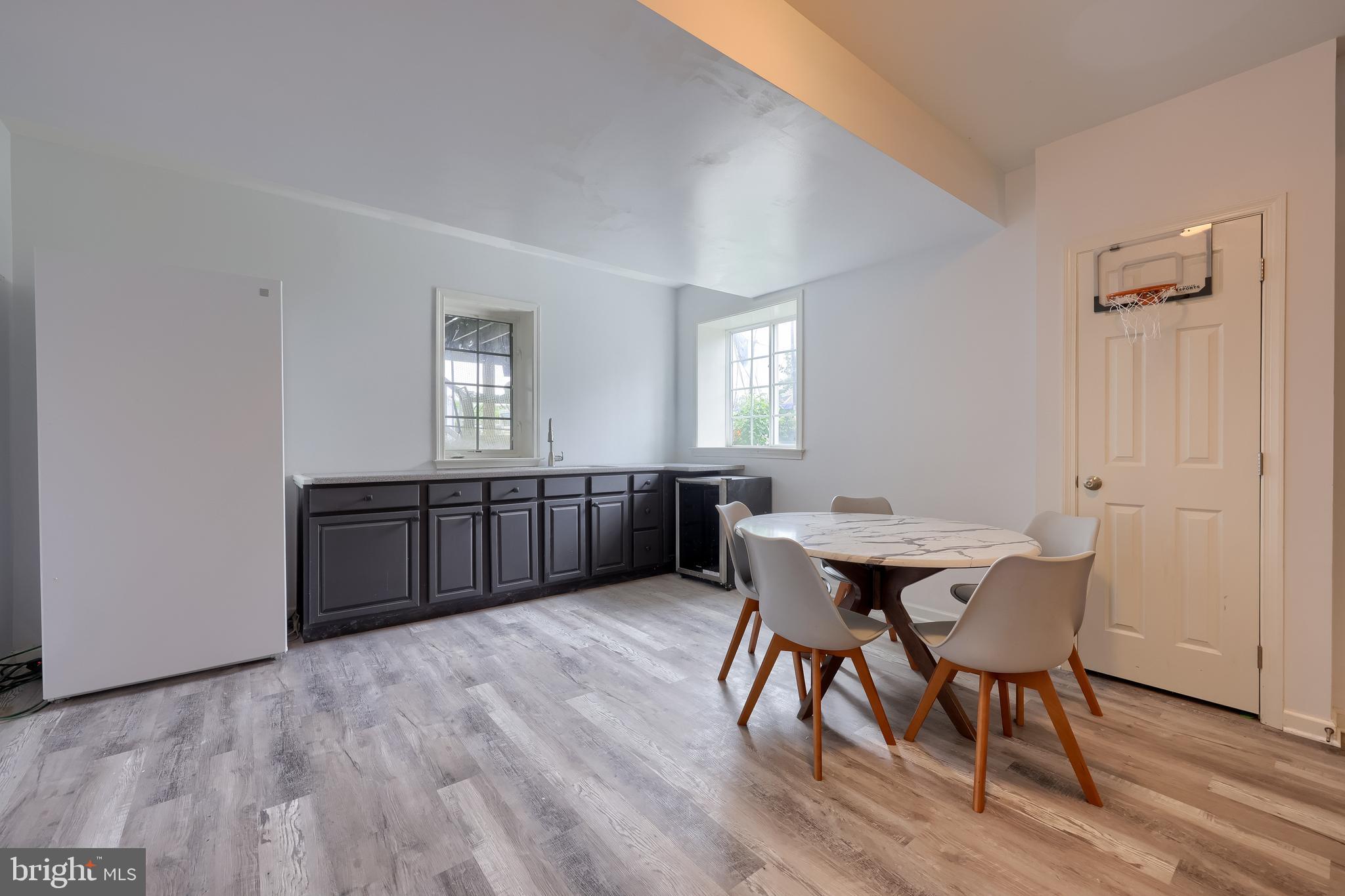 1889 CREEK VIEW DRIVE