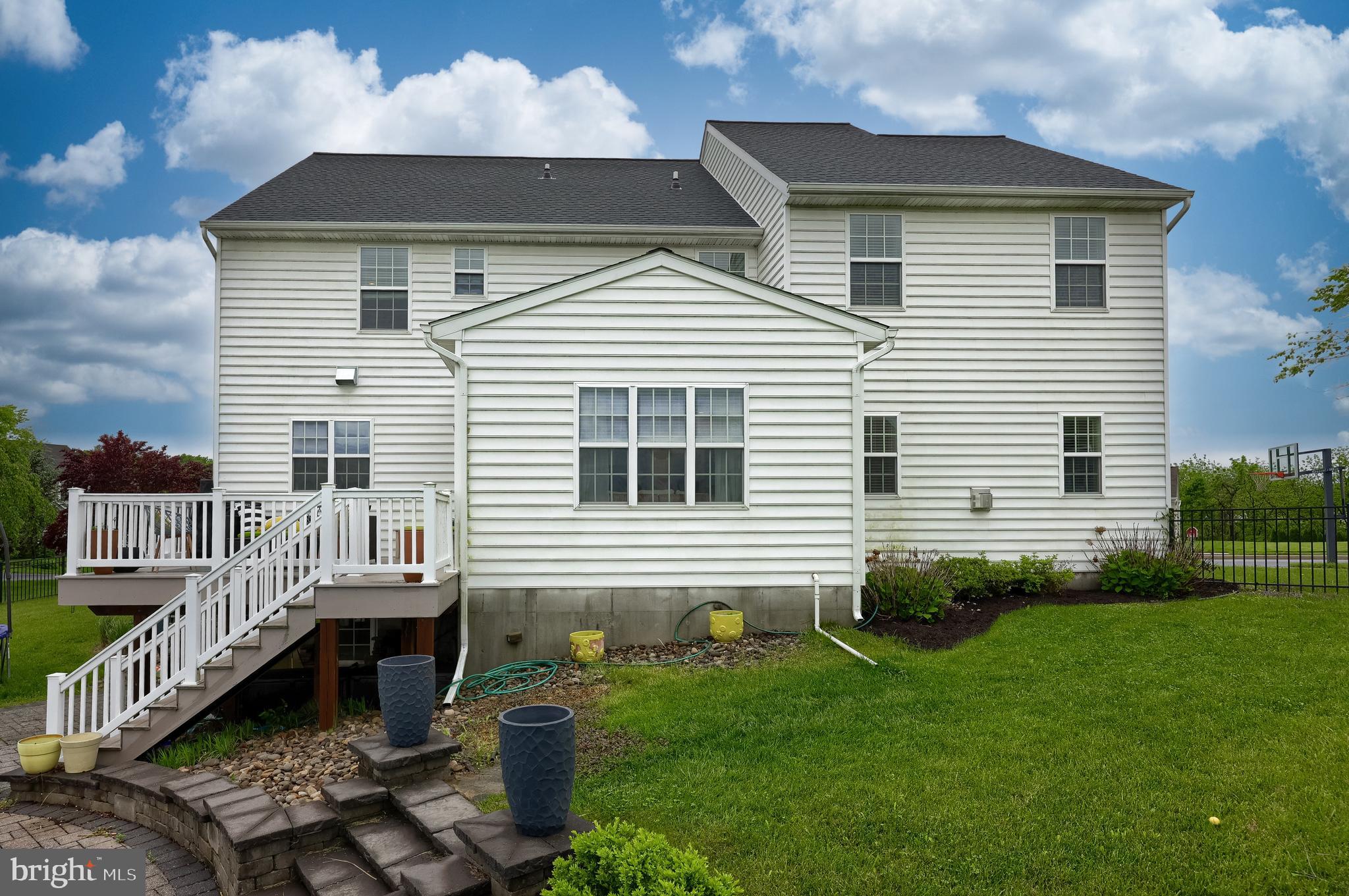 1889 CREEK VIEW DRIVE