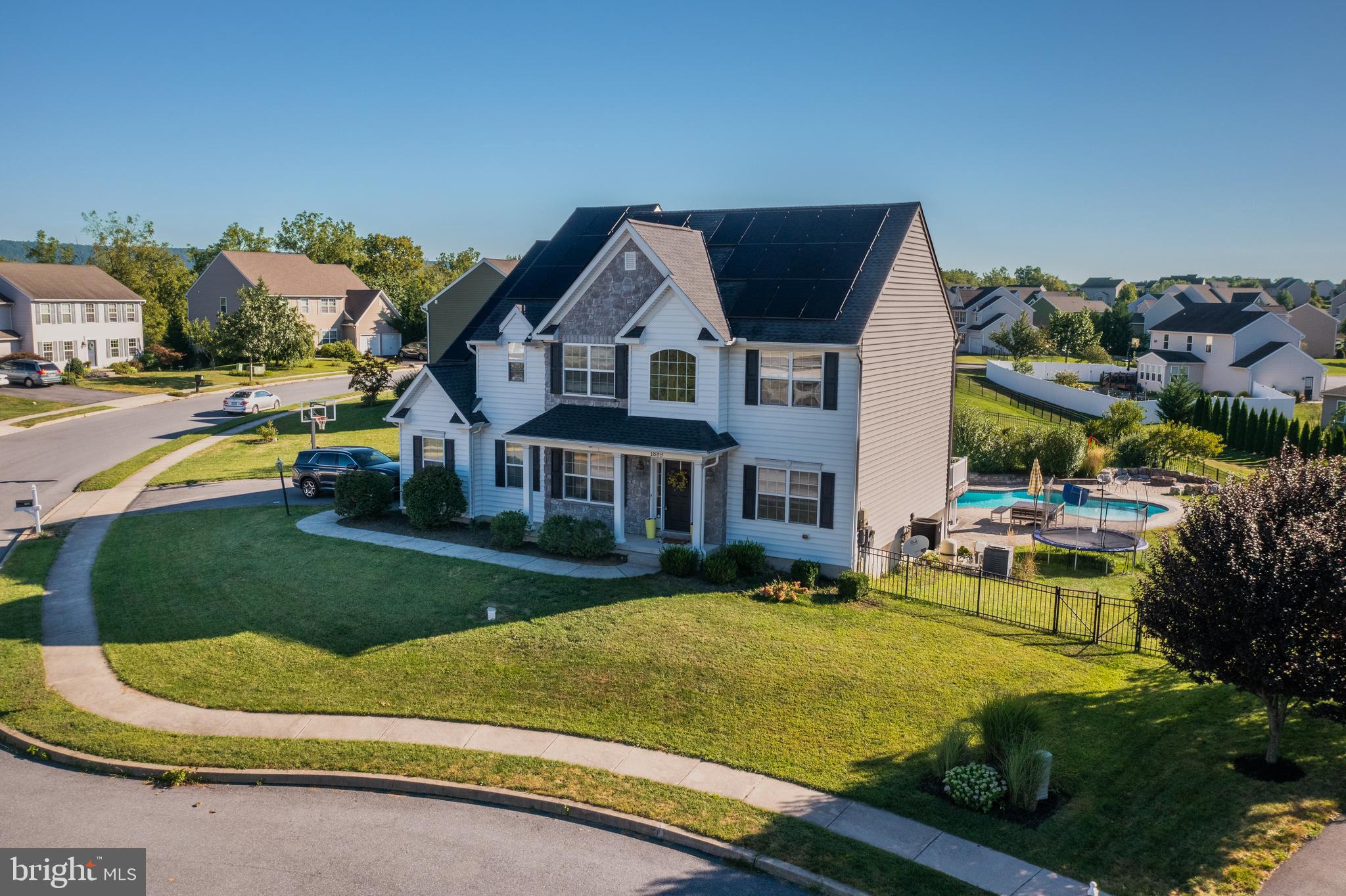 1889 CREEK VIEW DRIVE